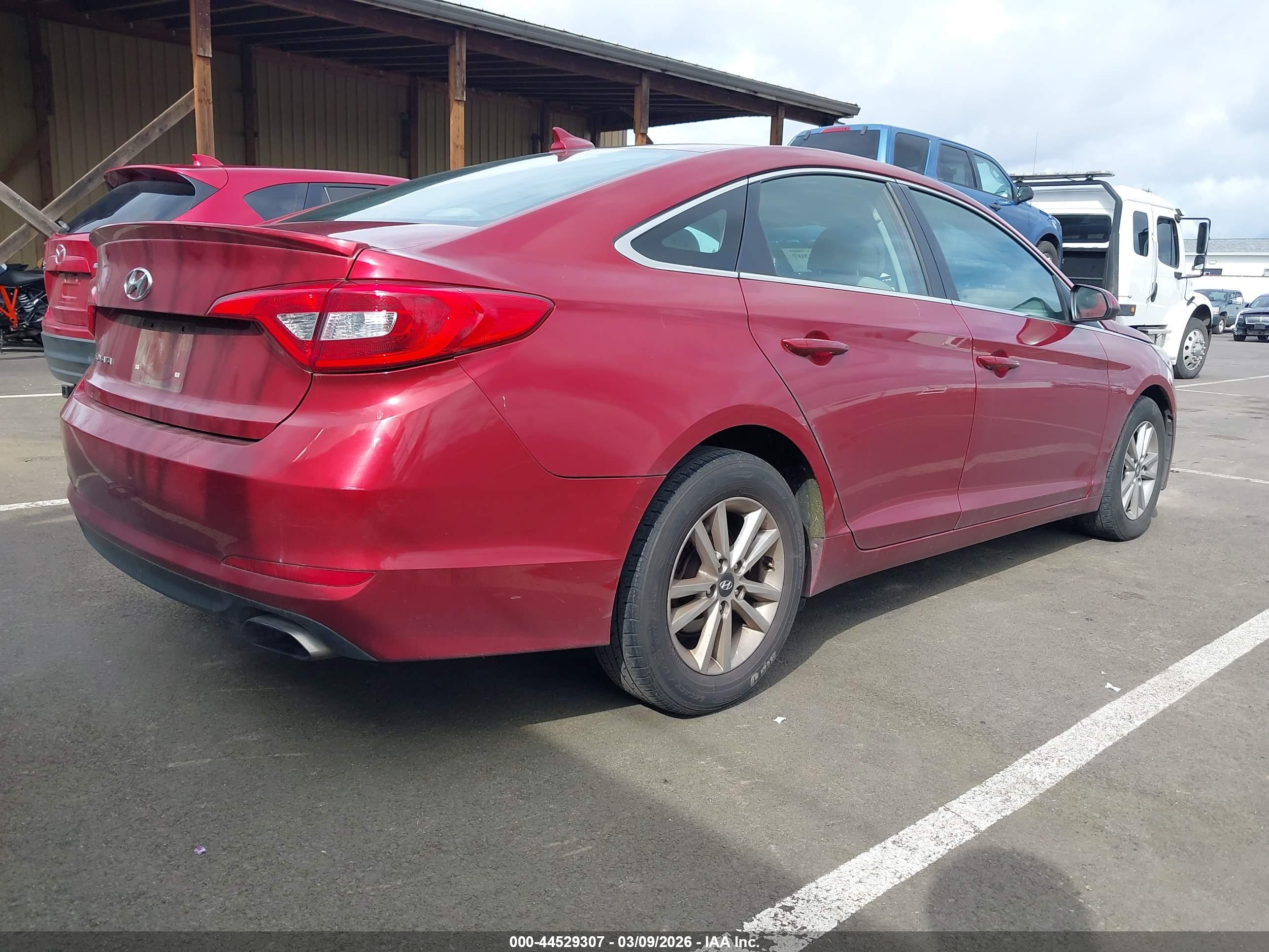 HYUNDAI SONATA image 4