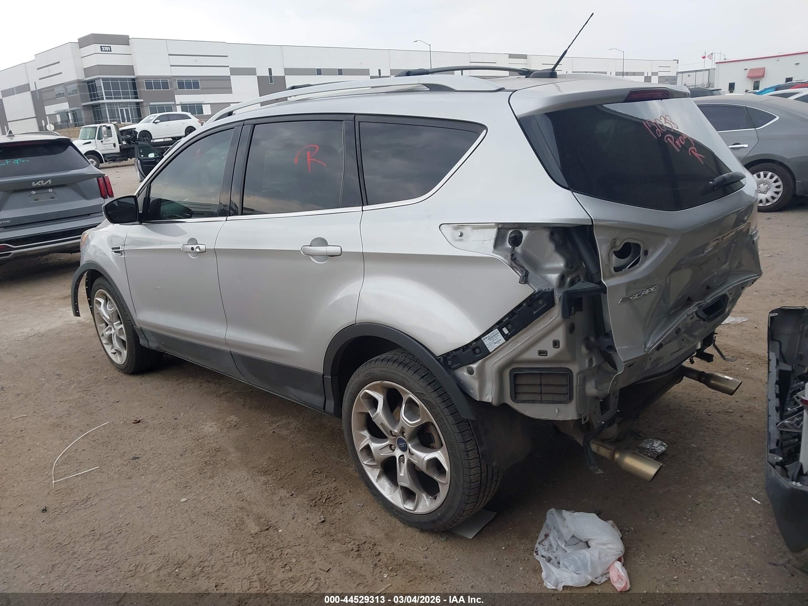 FORD ESCAPE image 3