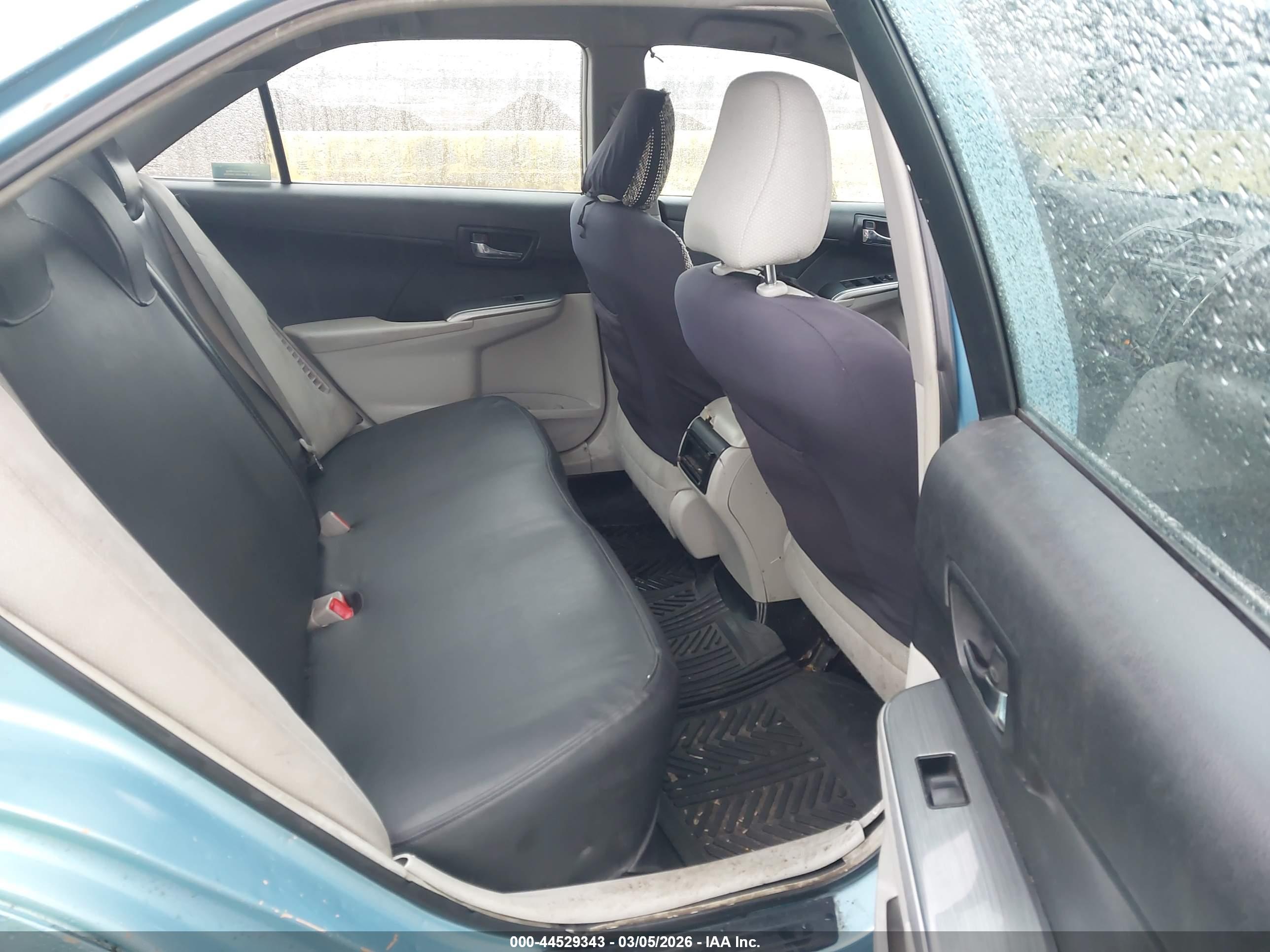 TOYOTA CAMRY image 8