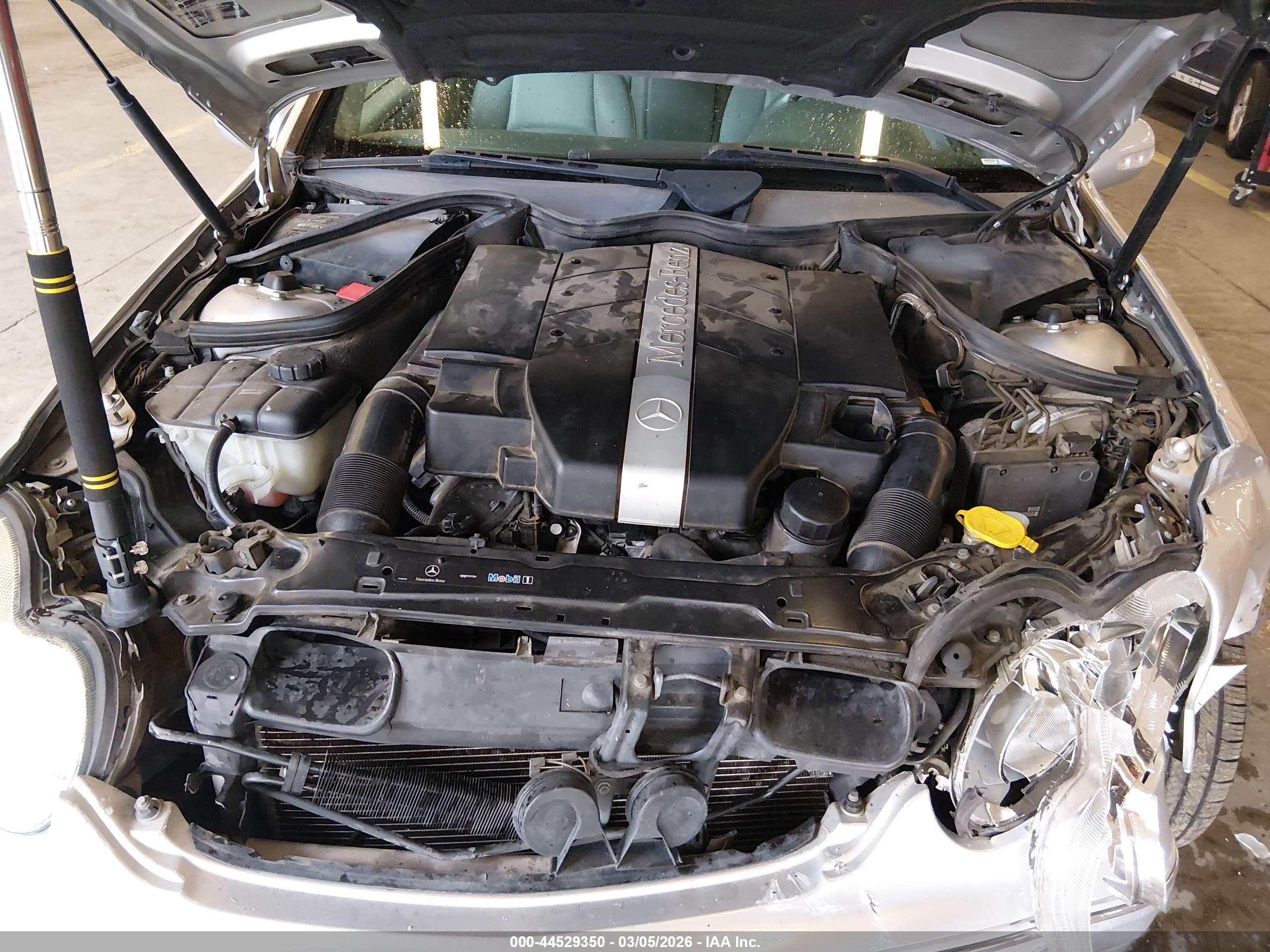 MERCEDES-BENZ C image 10