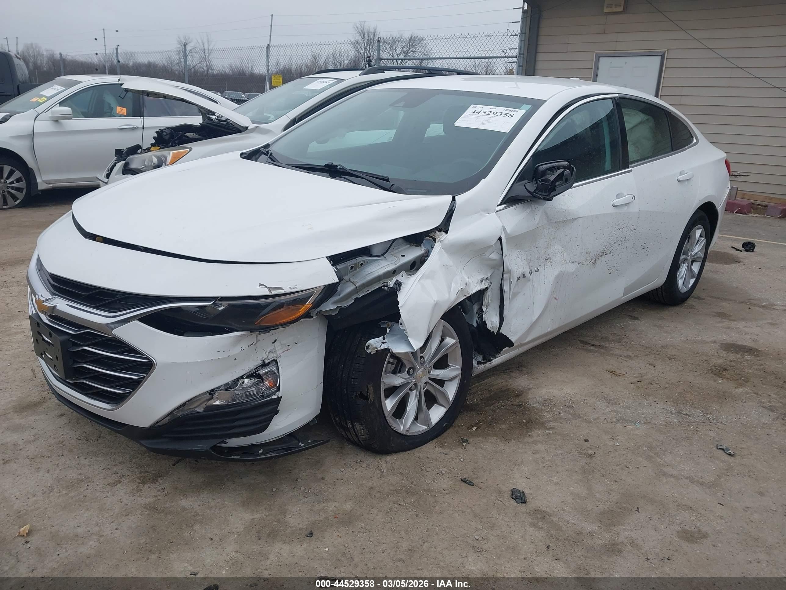 CHEVROLET MALIBU image 2