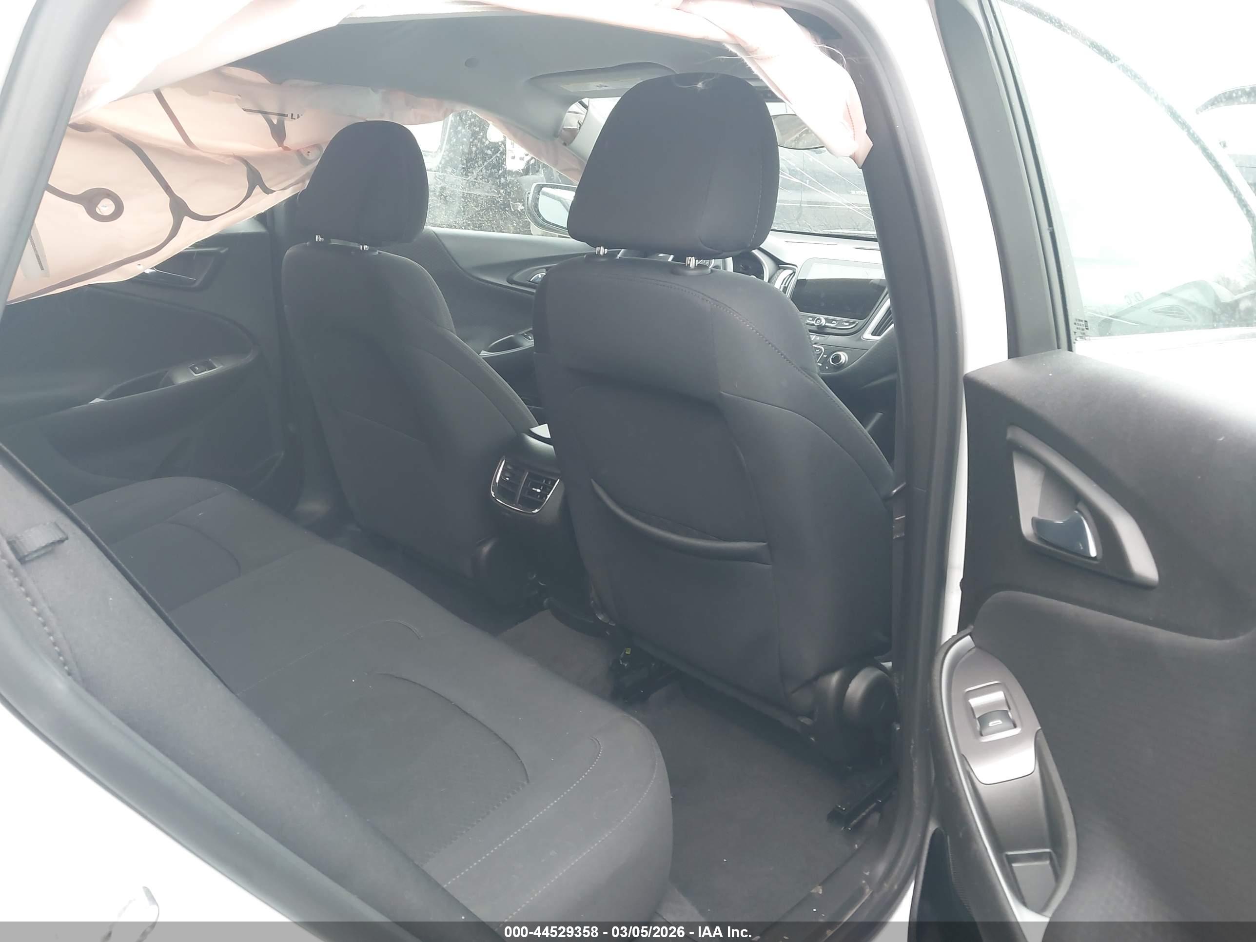 CHEVROLET MALIBU image 8