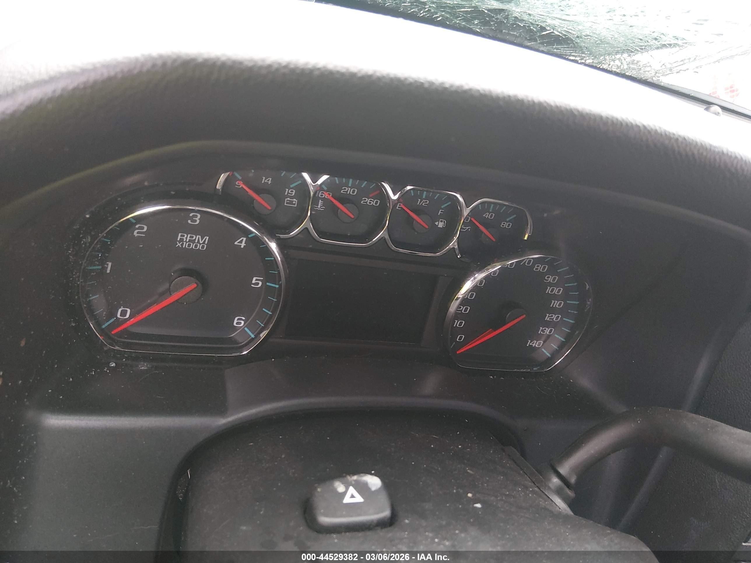 CHEVROLET SILVERADO image 7