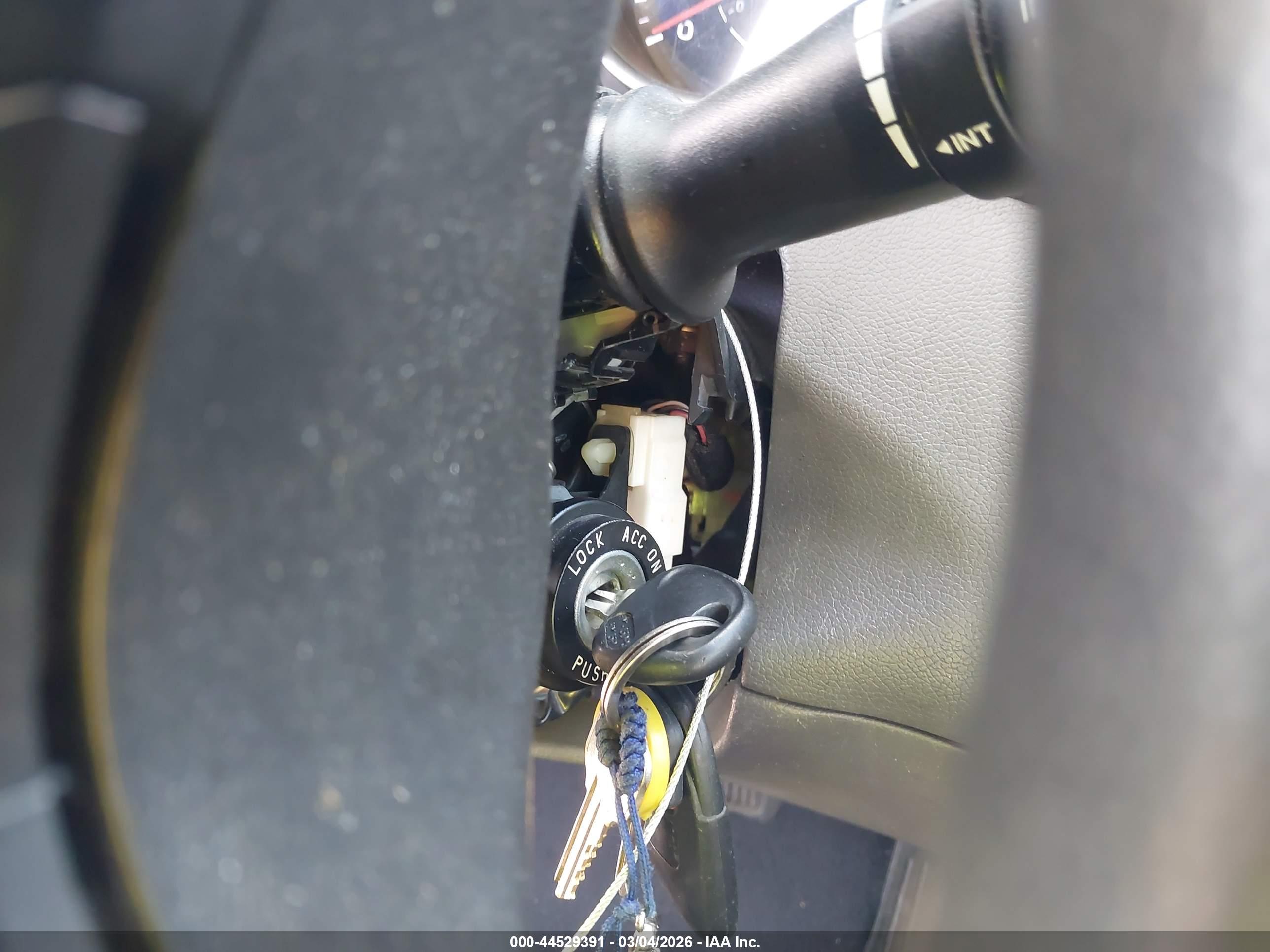HYUNDAI ELANTRA image 11