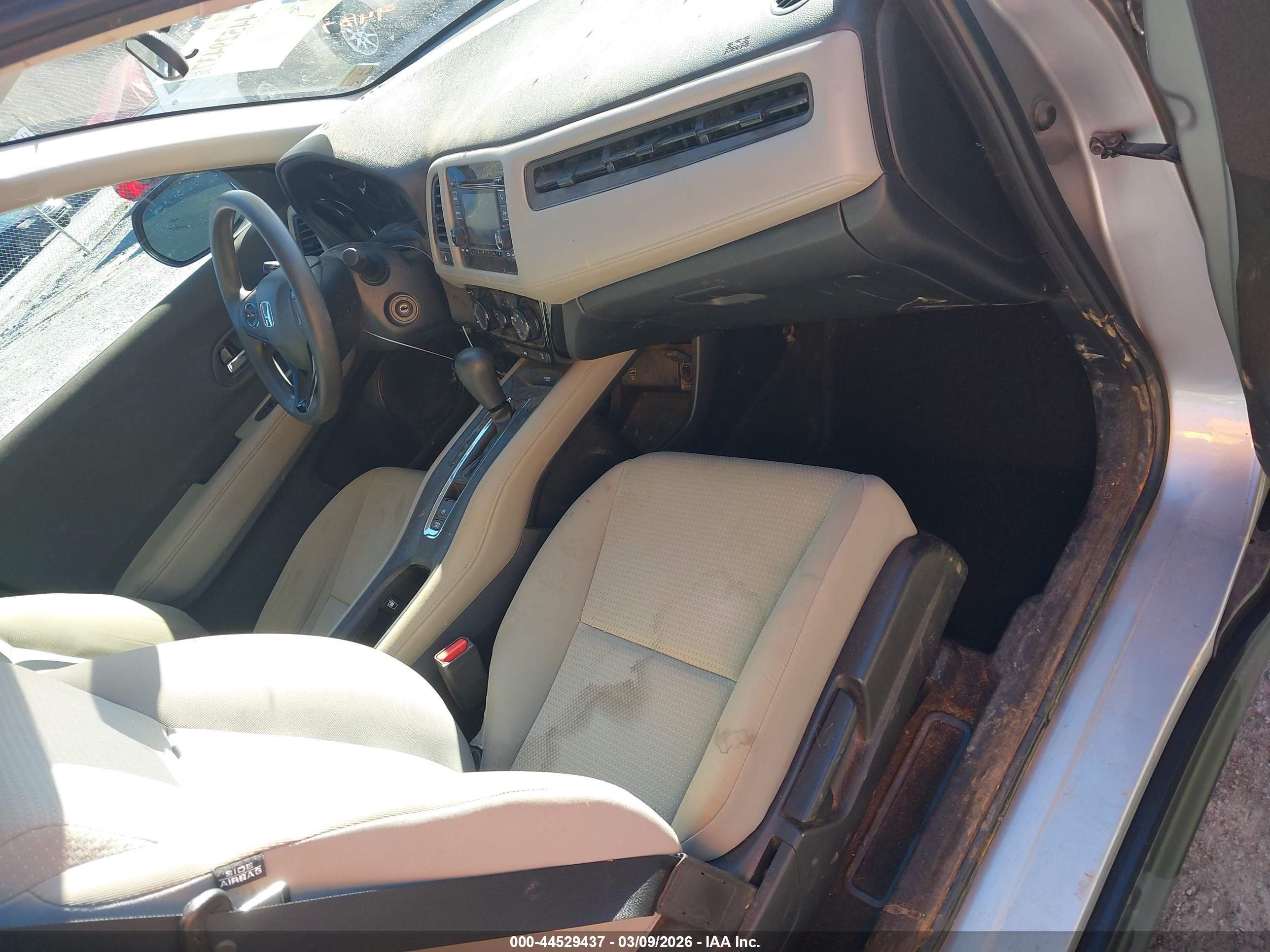 HONDA HR-V image 5