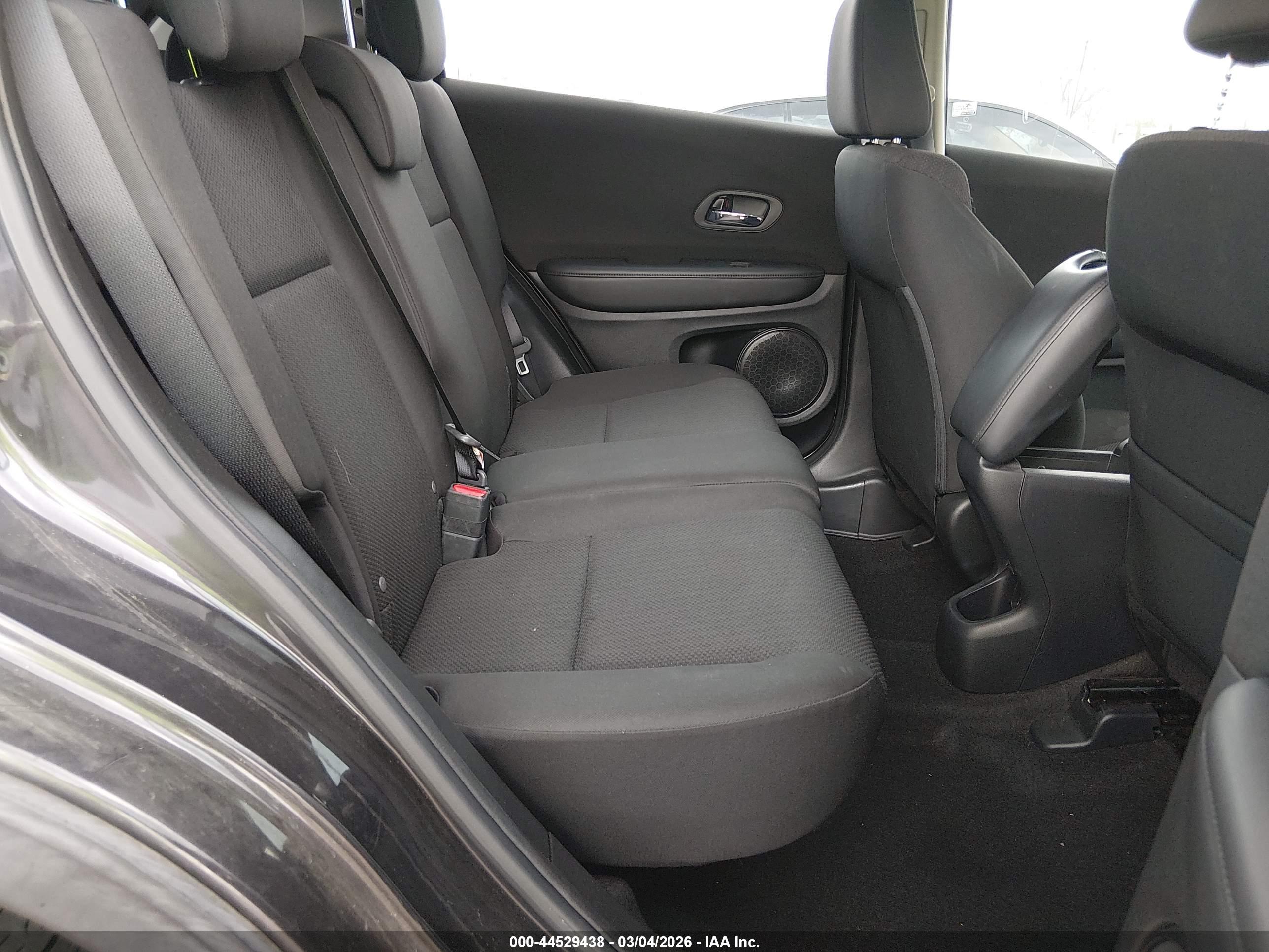 HONDA HR-V image 8