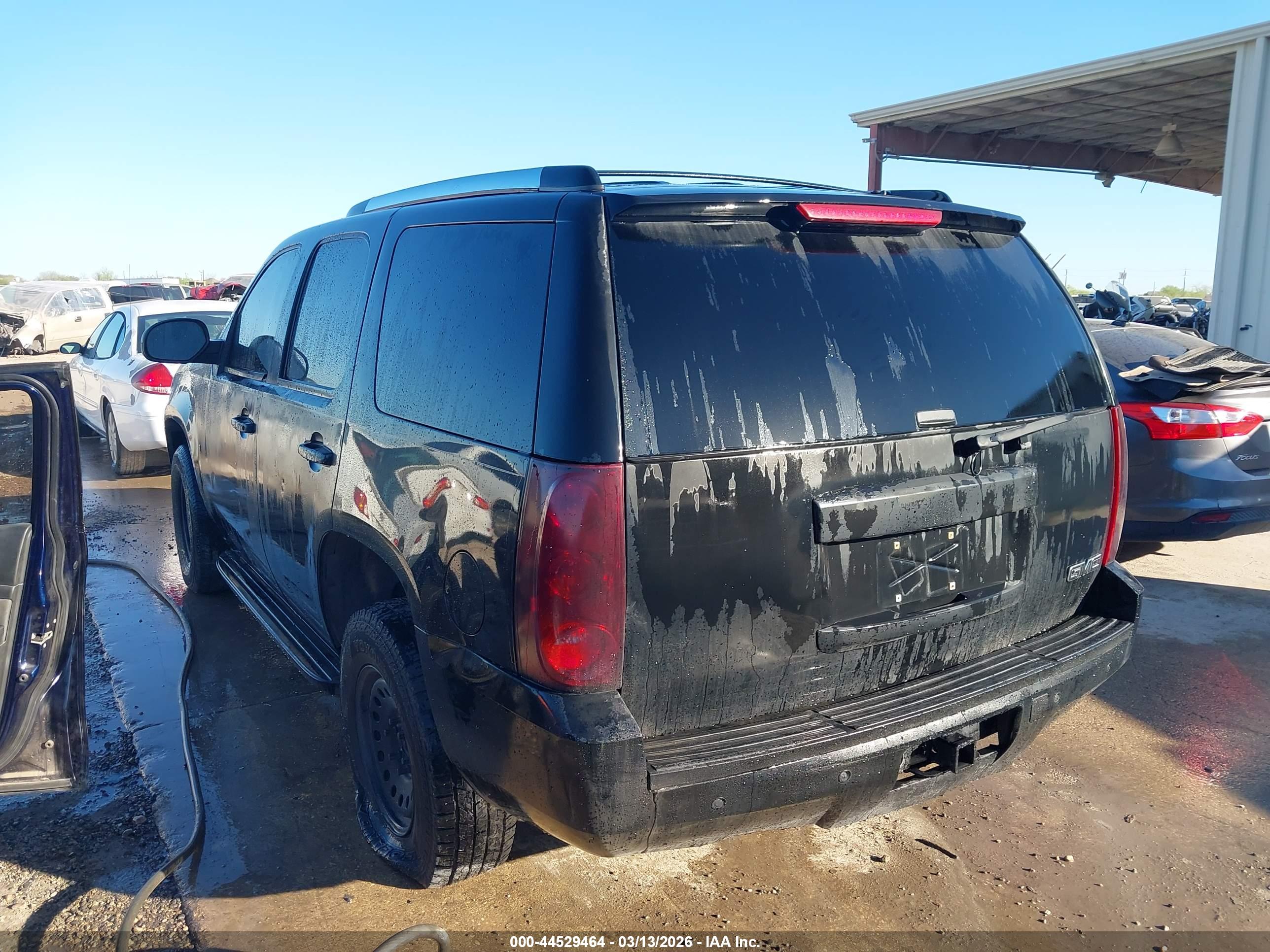 GMC YUKON image 6