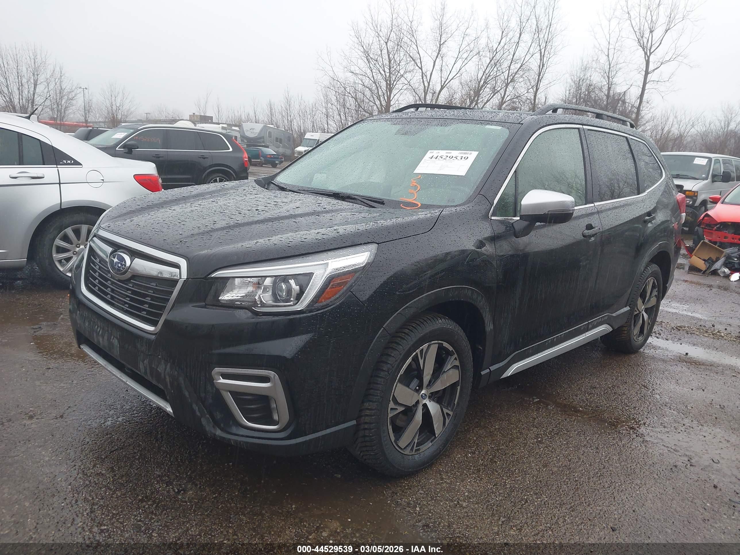 SUBARU FORESTER image 2