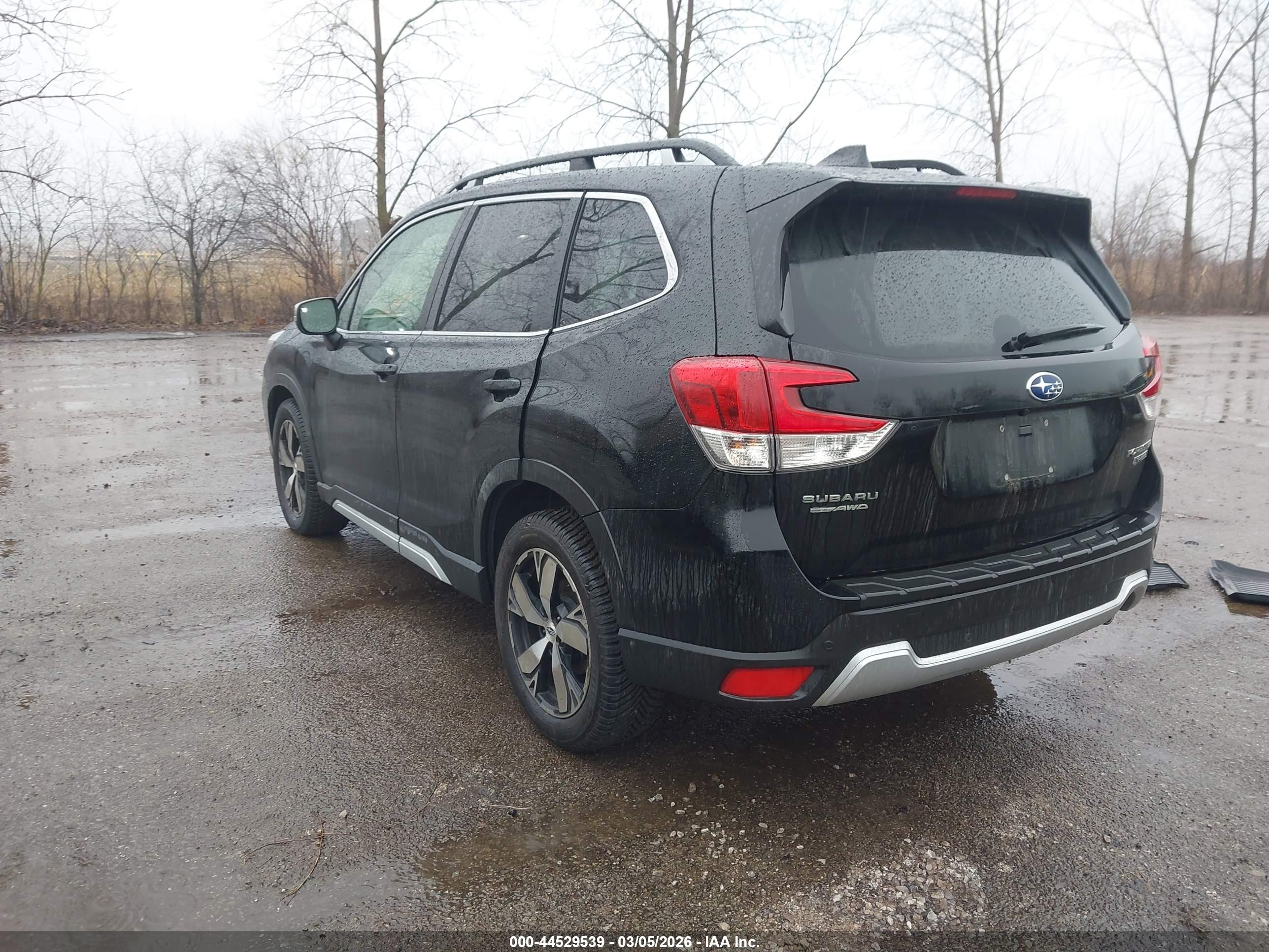 SUBARU FORESTER image 3
