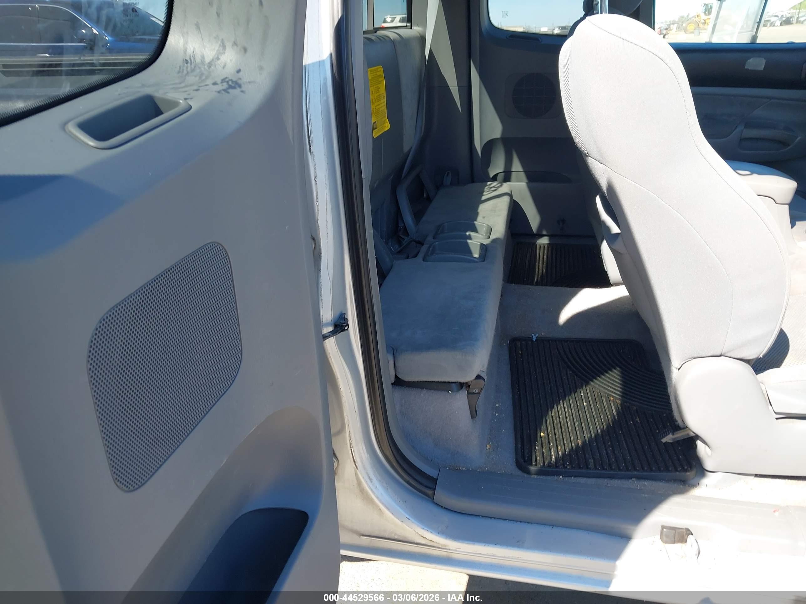 TOYOTA TACOMA image 8