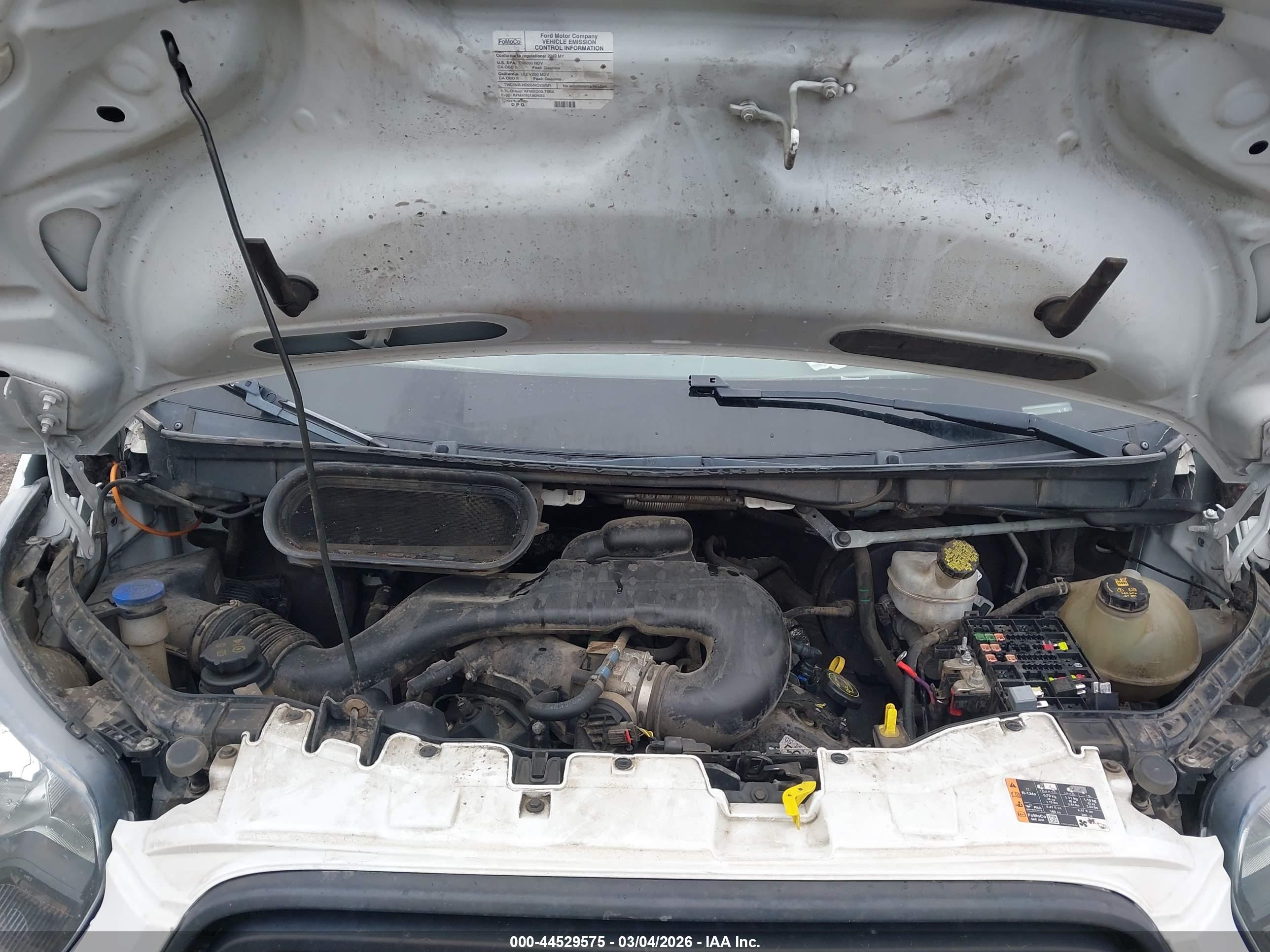 FORD TRANSIT-250 image 10