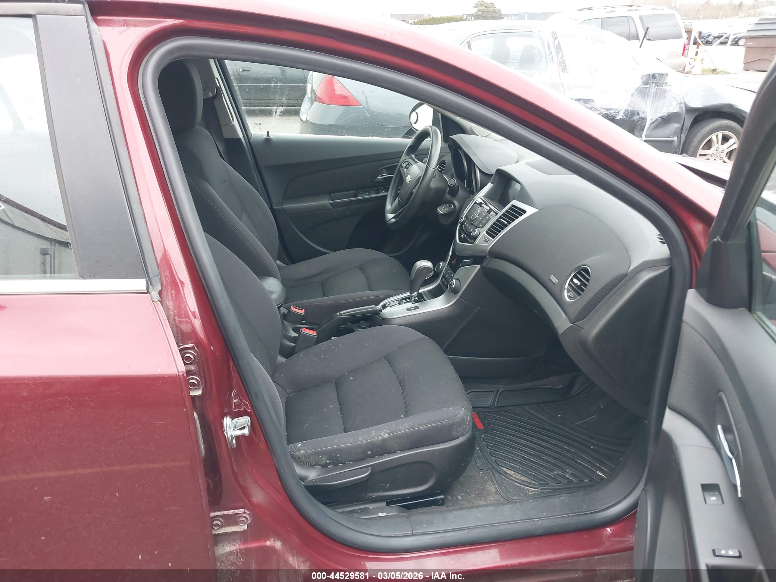 CHEVROLET CRUZE image 5