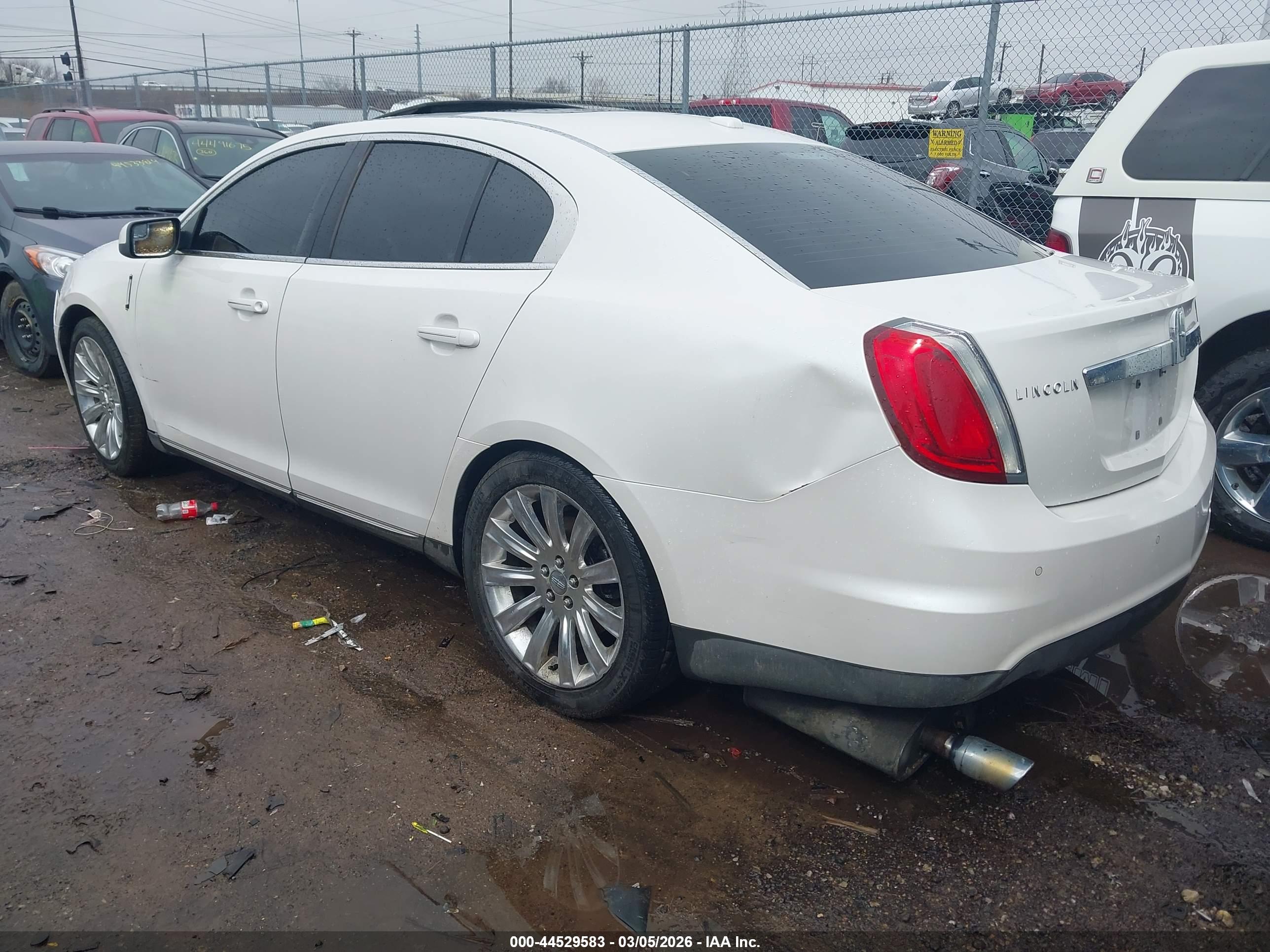 LINCOLN MKS image 3
