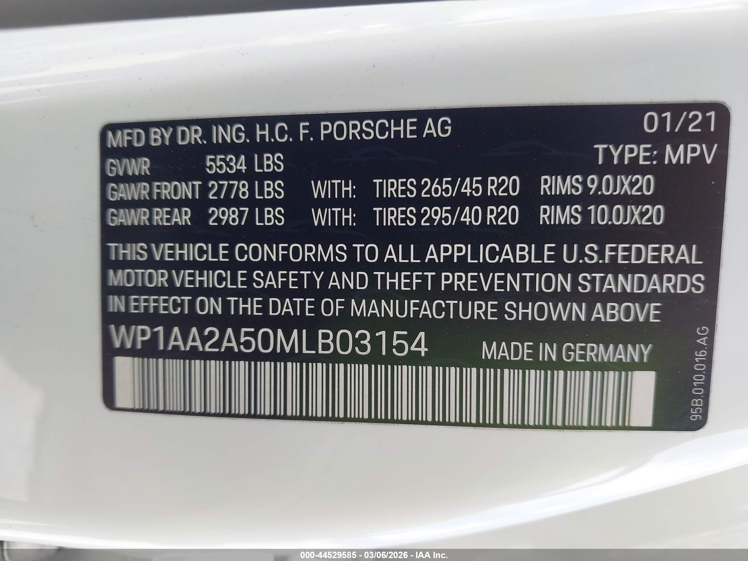 PORSCHE MACAN image 9