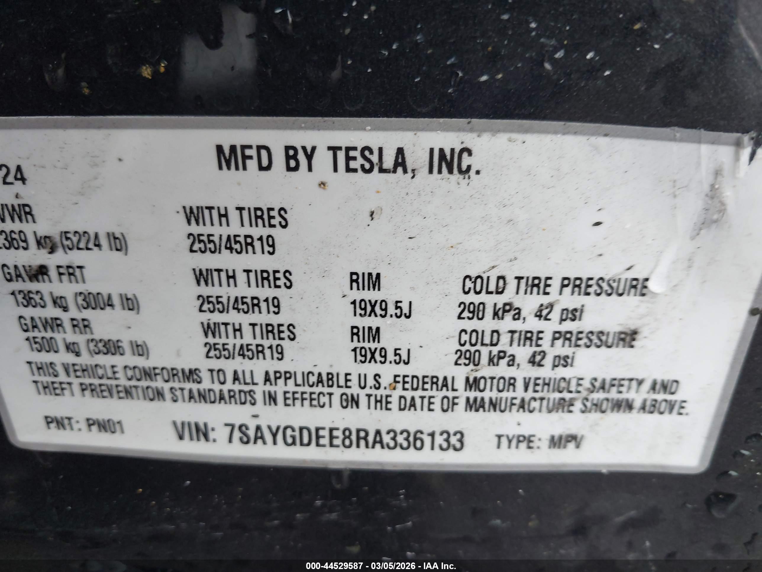 TESLA MODEL image 9