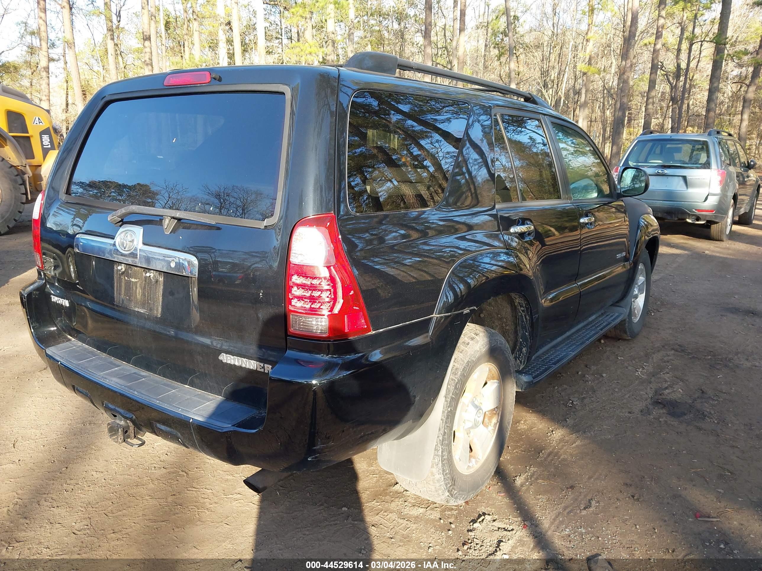 TOYOTA 4RUNNER image 4