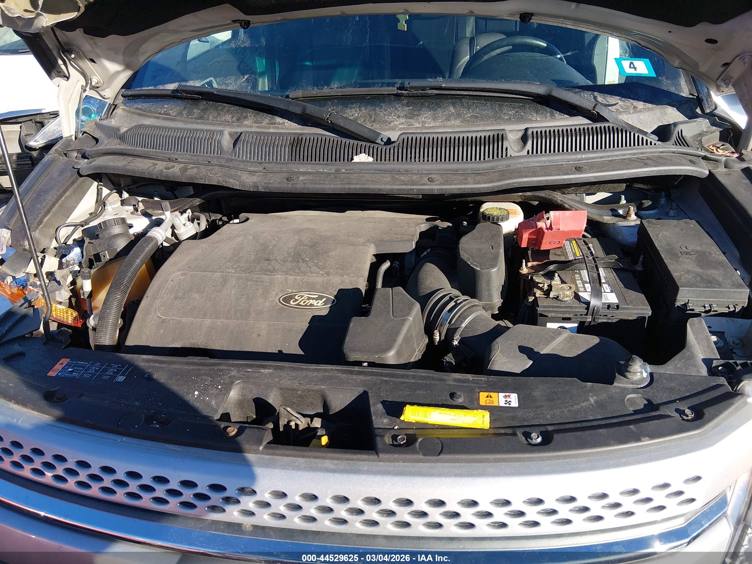 FORD EXPLORER image 10