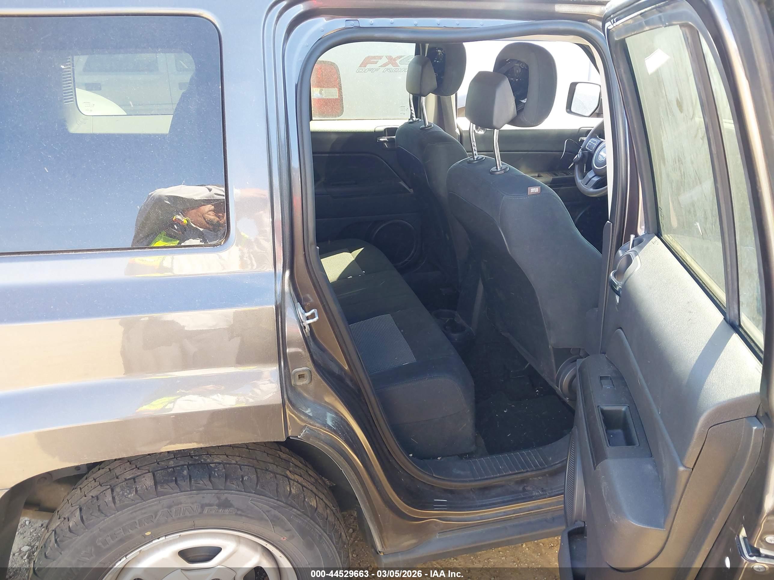 JEEP PATRIOT image 8