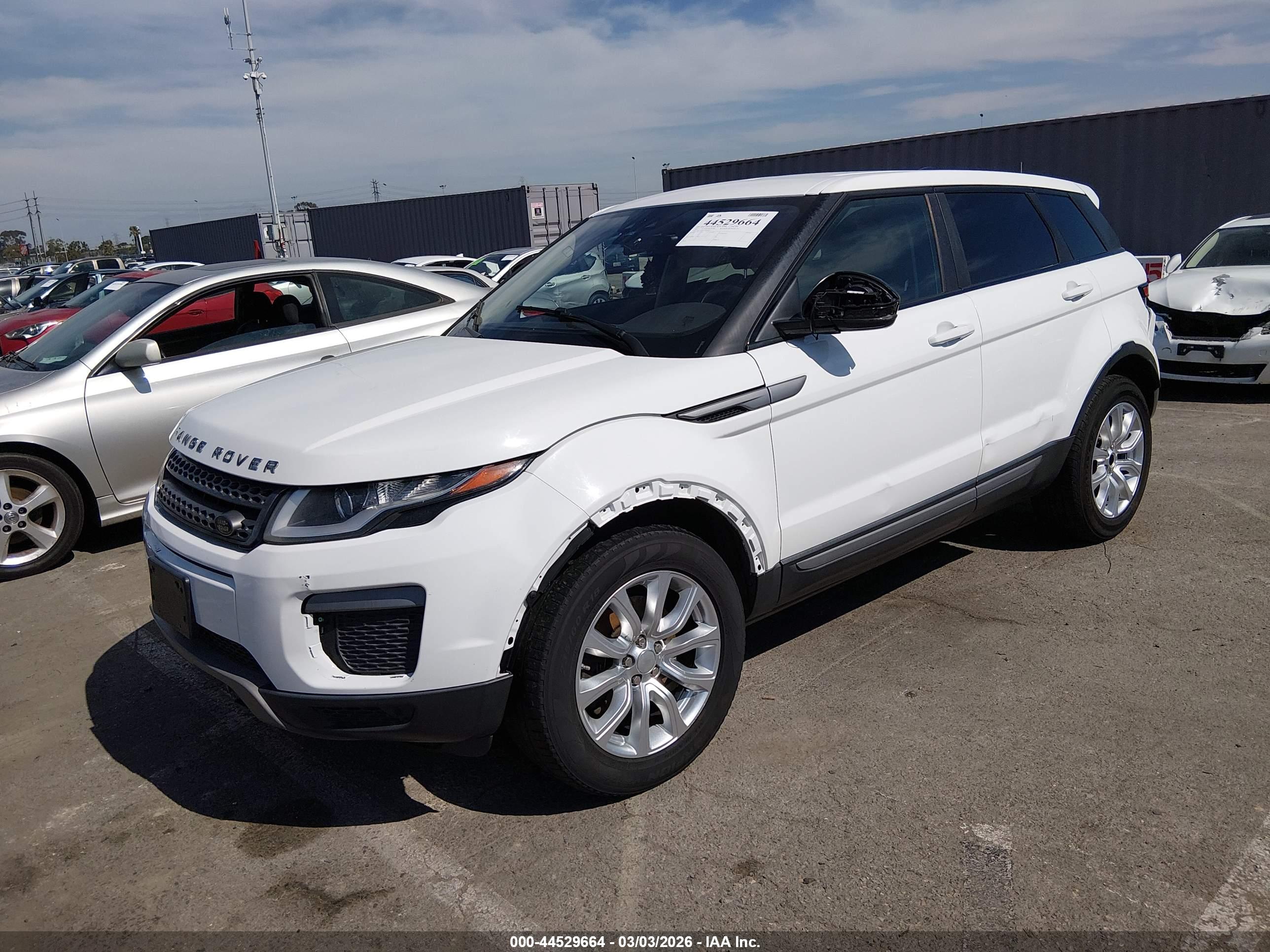LAND ROVER image 2