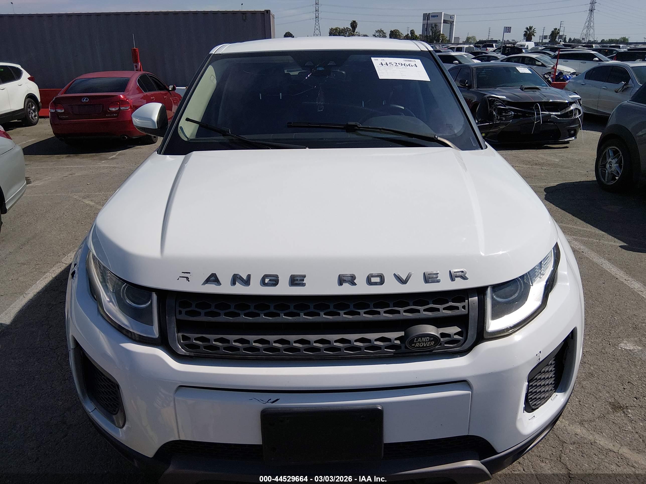 LAND ROVER image 6