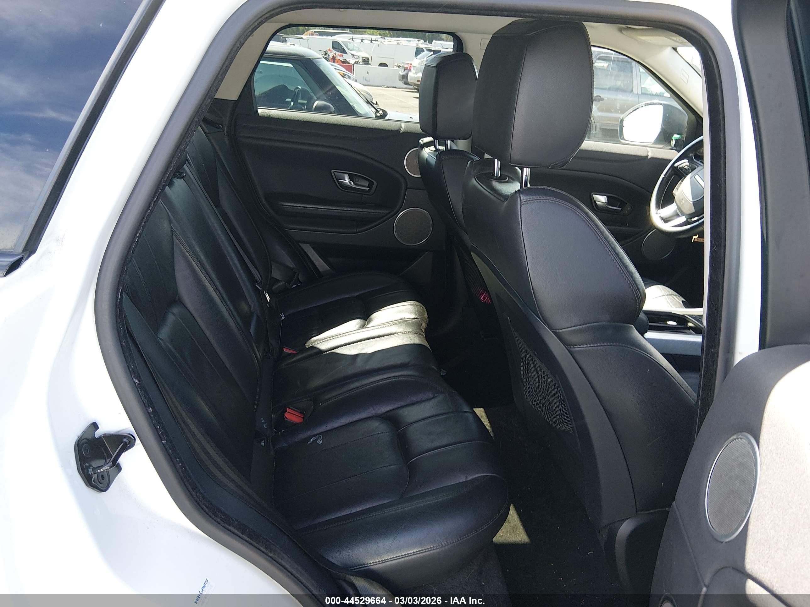 LAND ROVER image 8