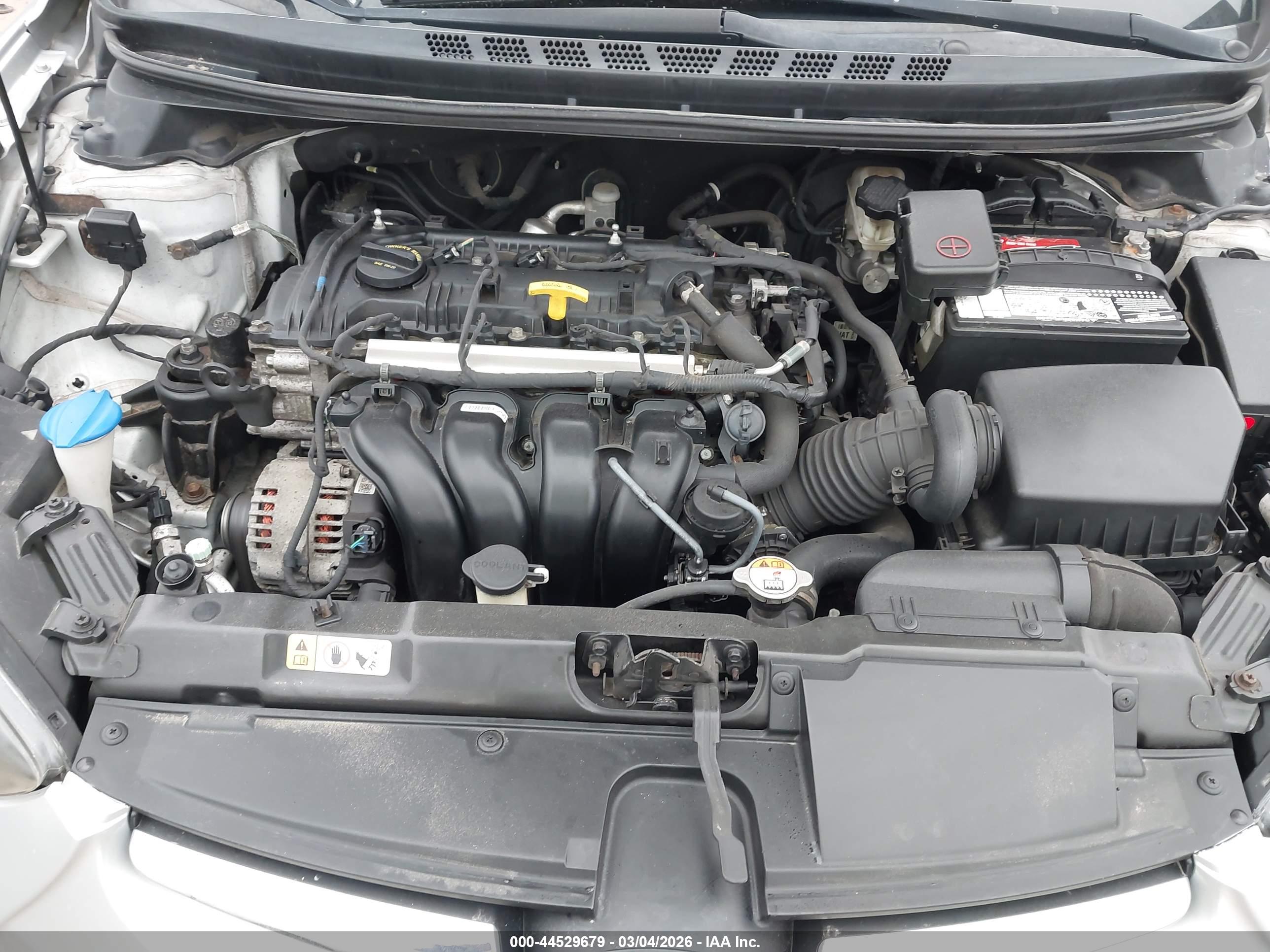HYUNDAI ELANTRA image 10