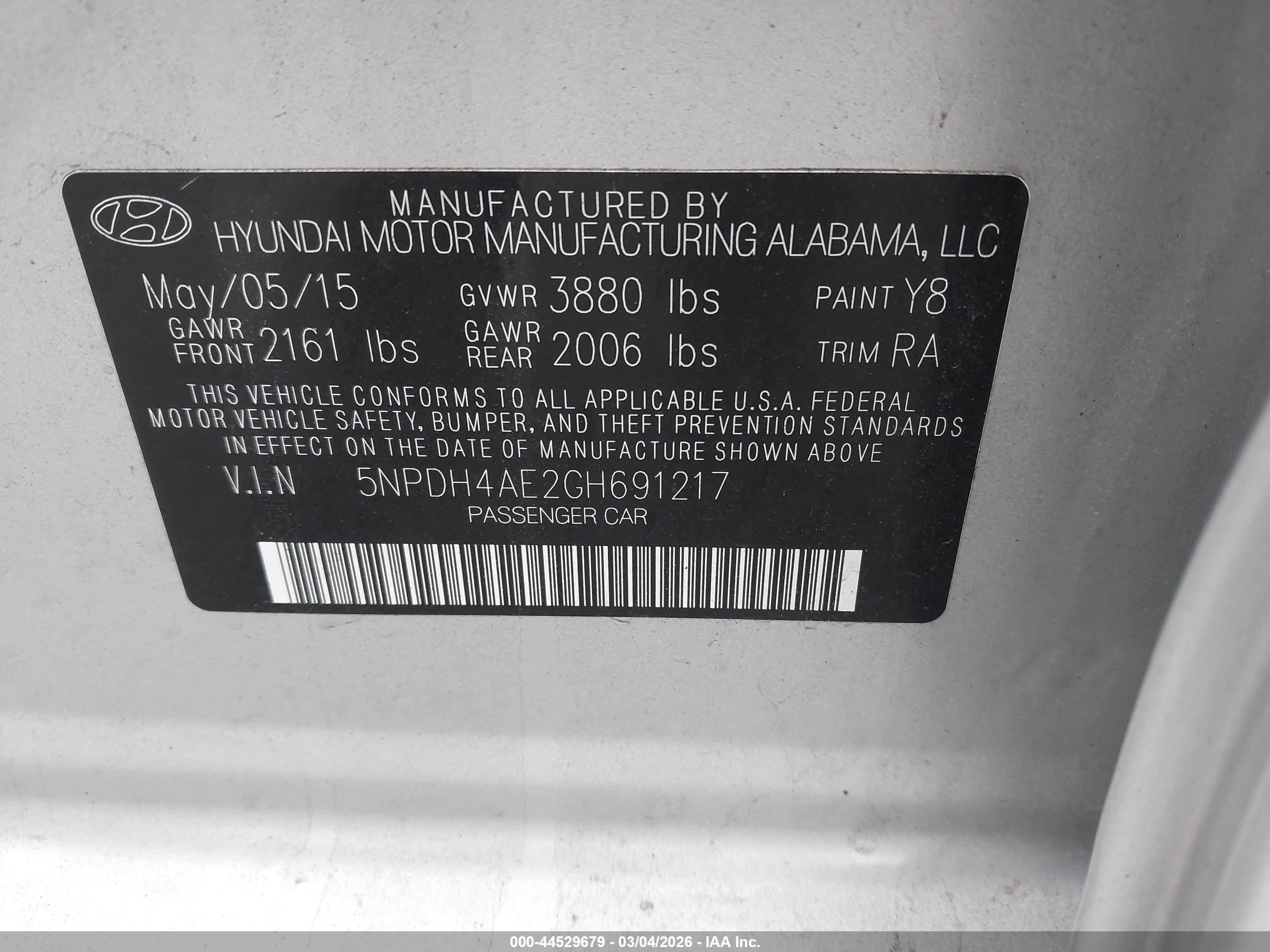 HYUNDAI ELANTRA image 9