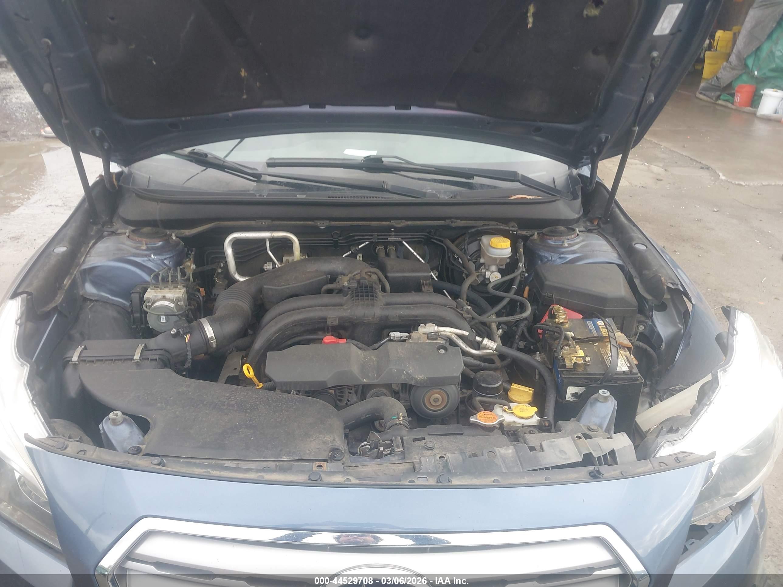 SUBARU OUTBACK image 10