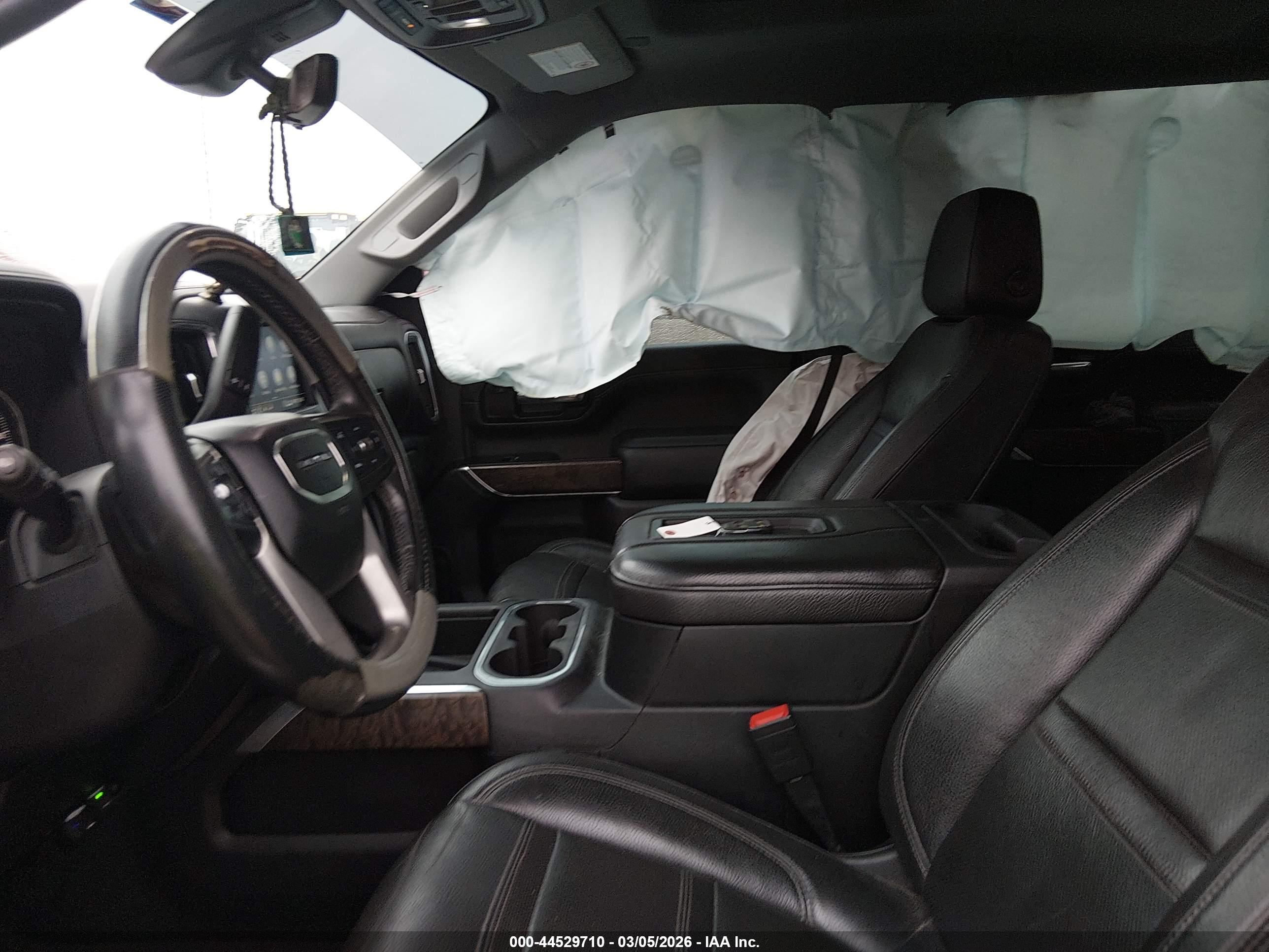 GMC SIERRA image 5