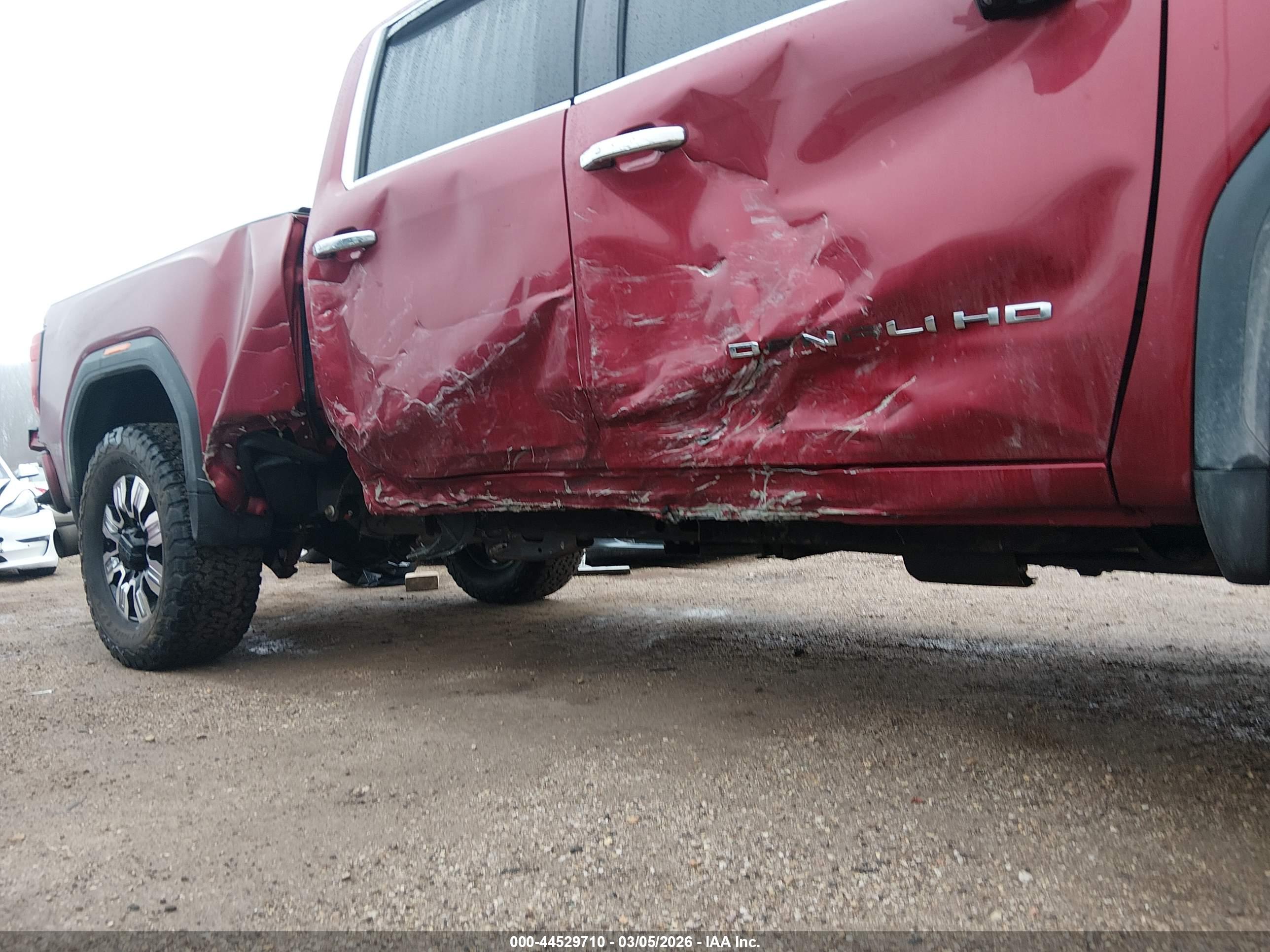 GMC SIERRA image 6
