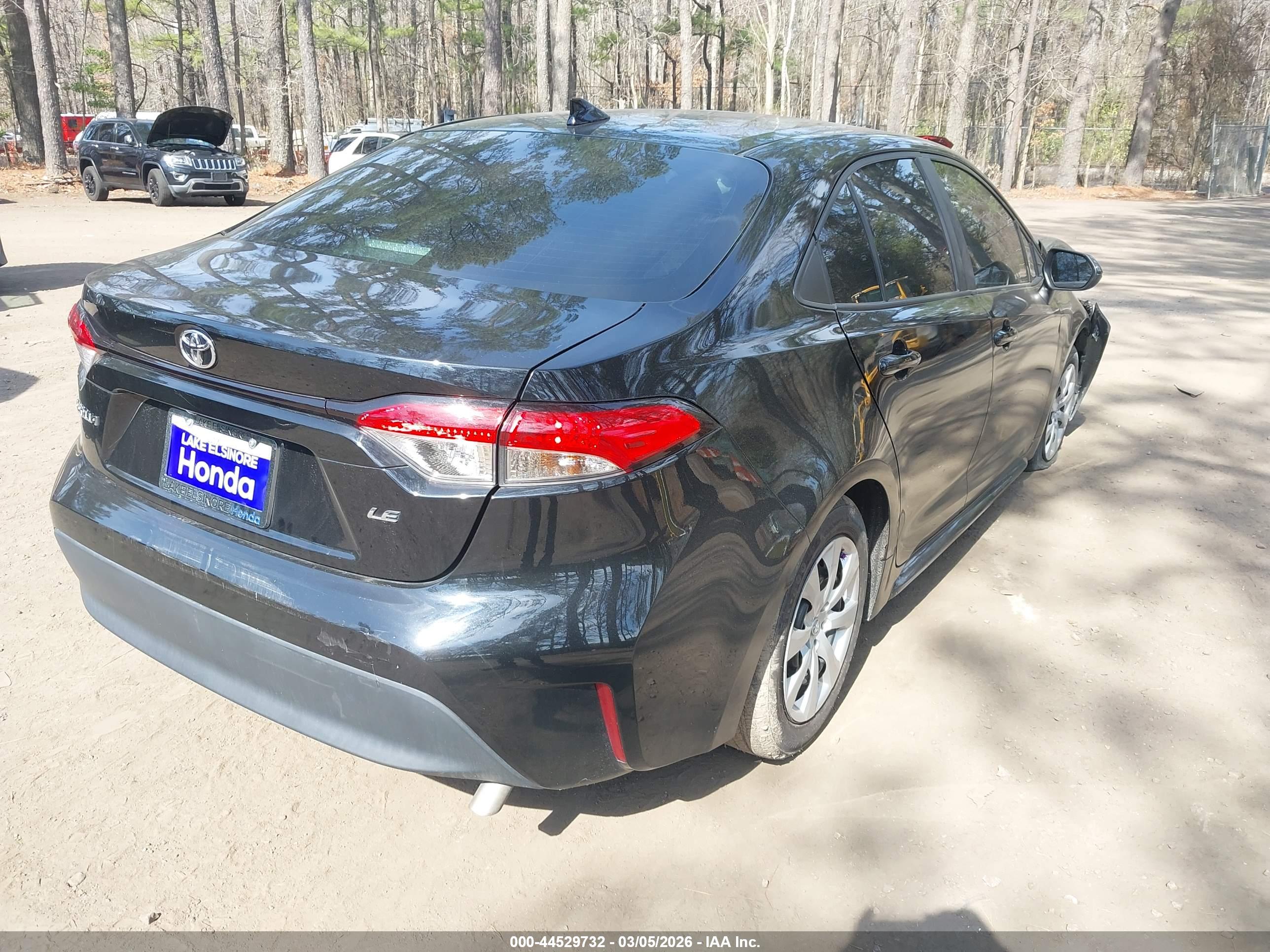 TOYOTA COROLLA image 4