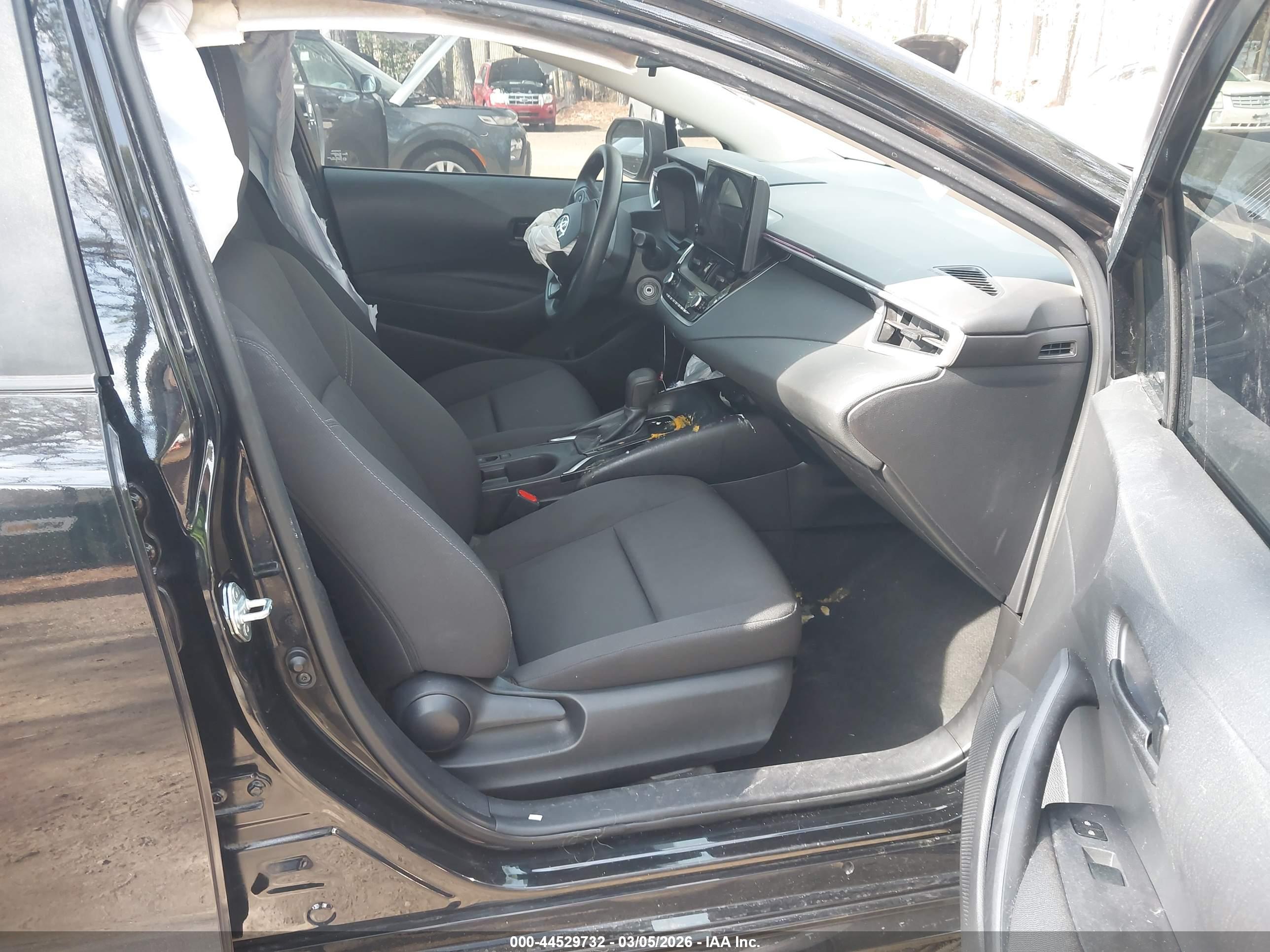 TOYOTA COROLLA image 5