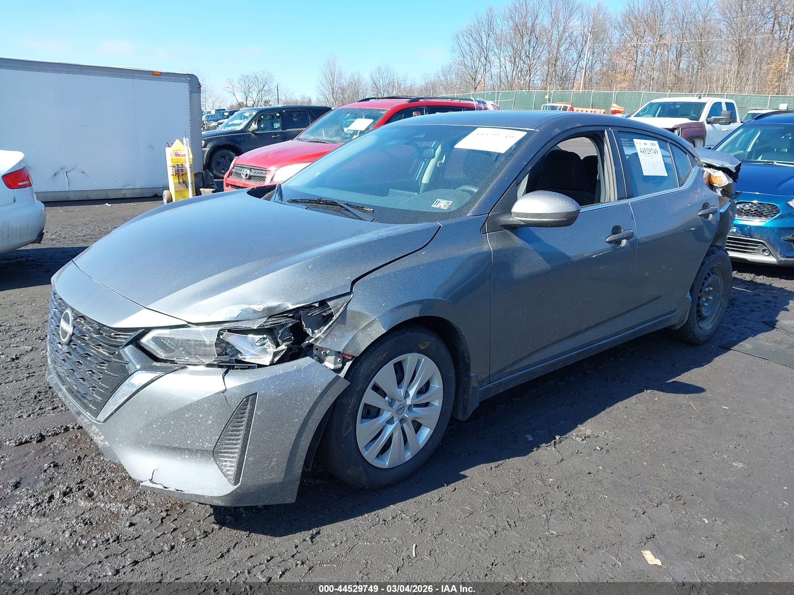 NISSAN SENTRA image 2