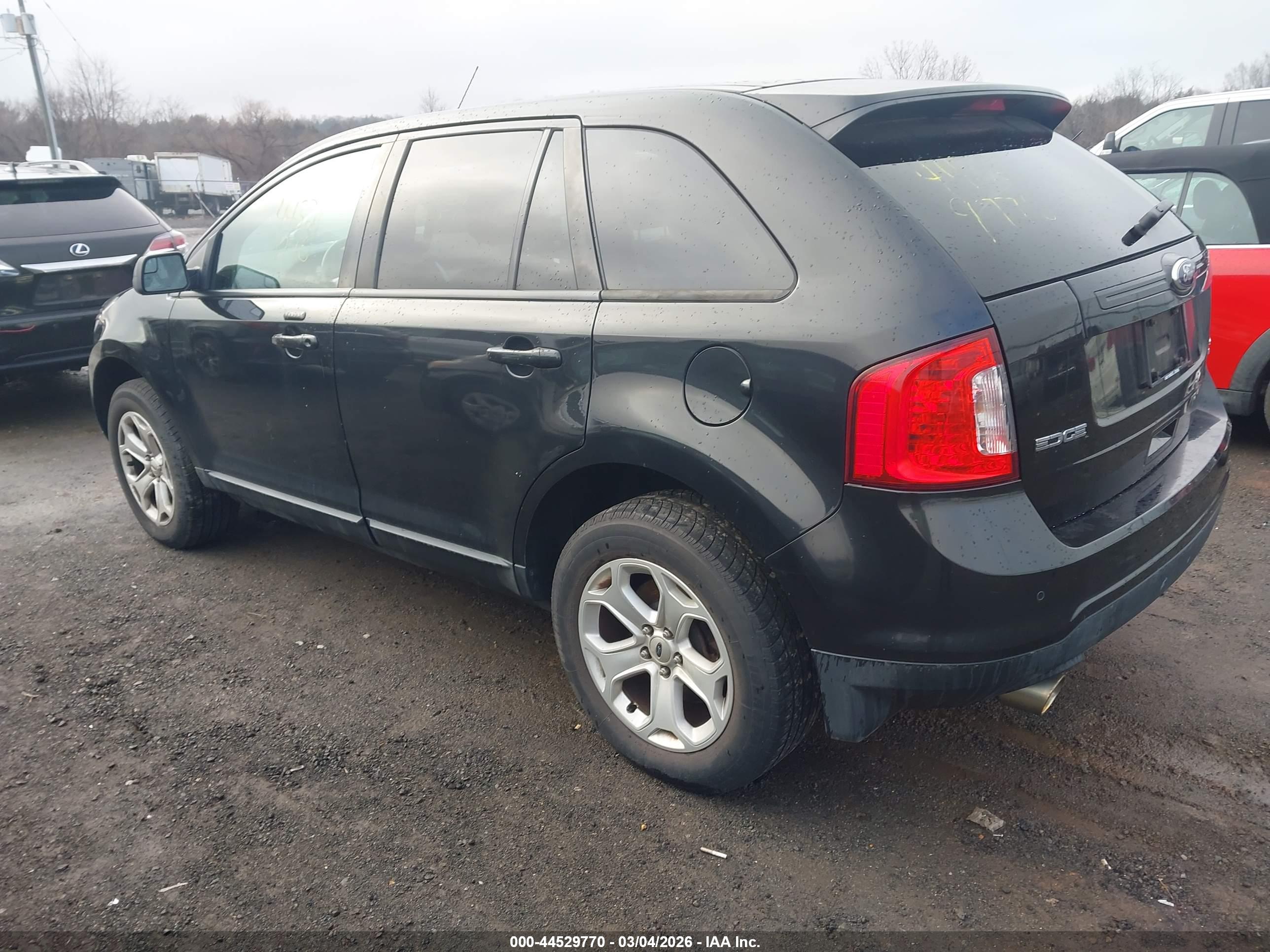 FORD EDGE image 3