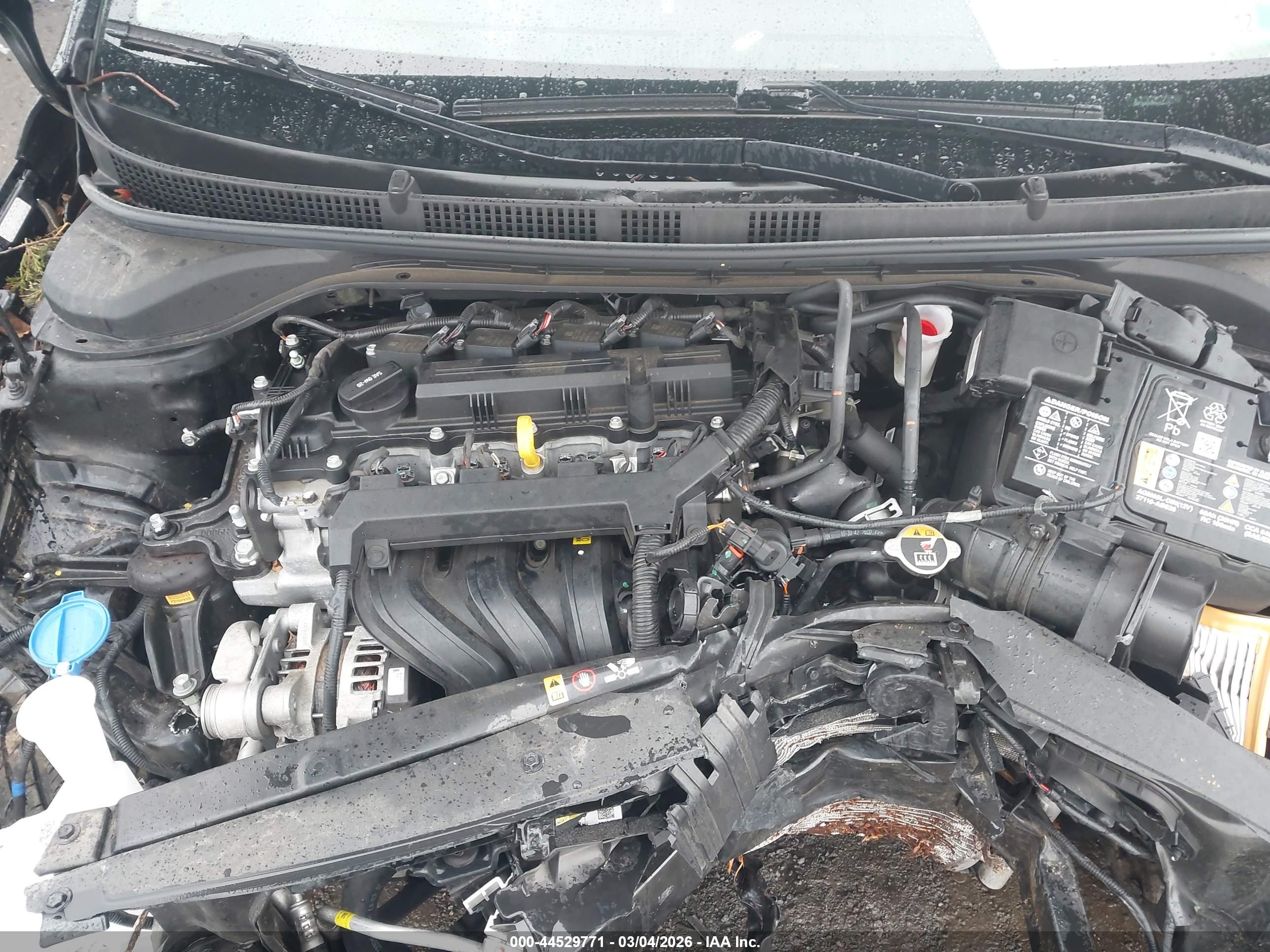 HYUNDAI ACCENT image 10