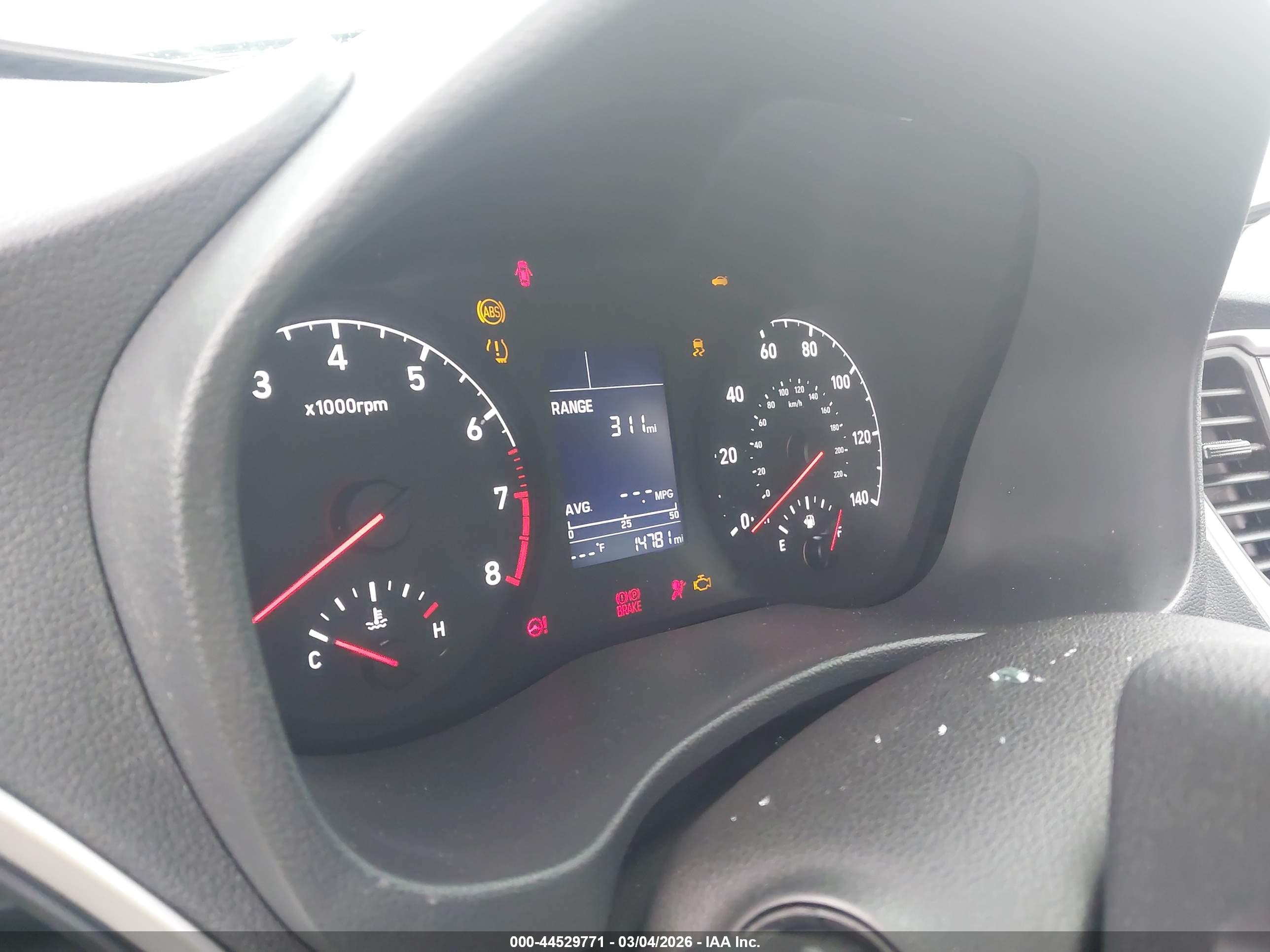 HYUNDAI ACCENT image 7
