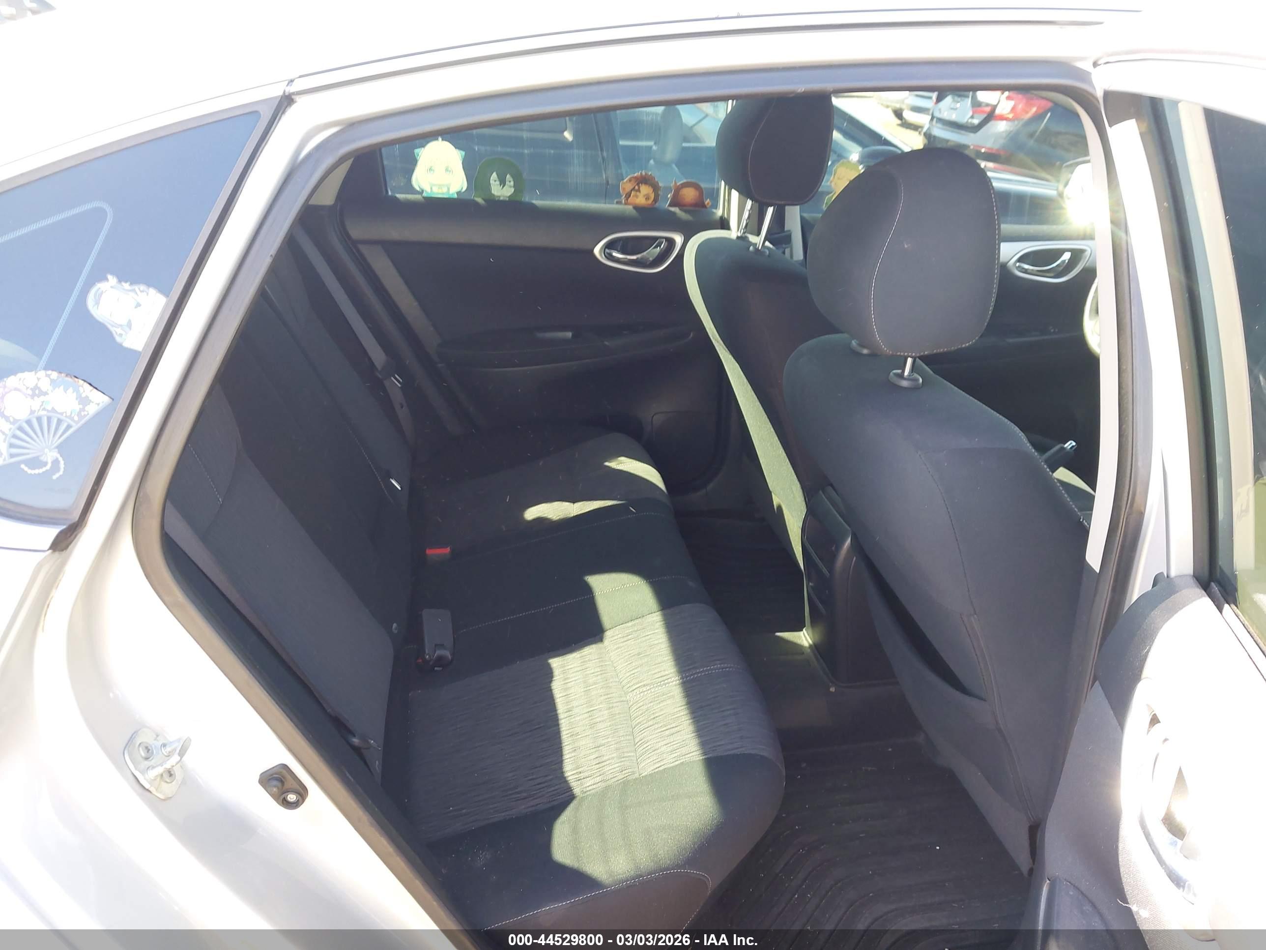NISSAN SENTRA image 8