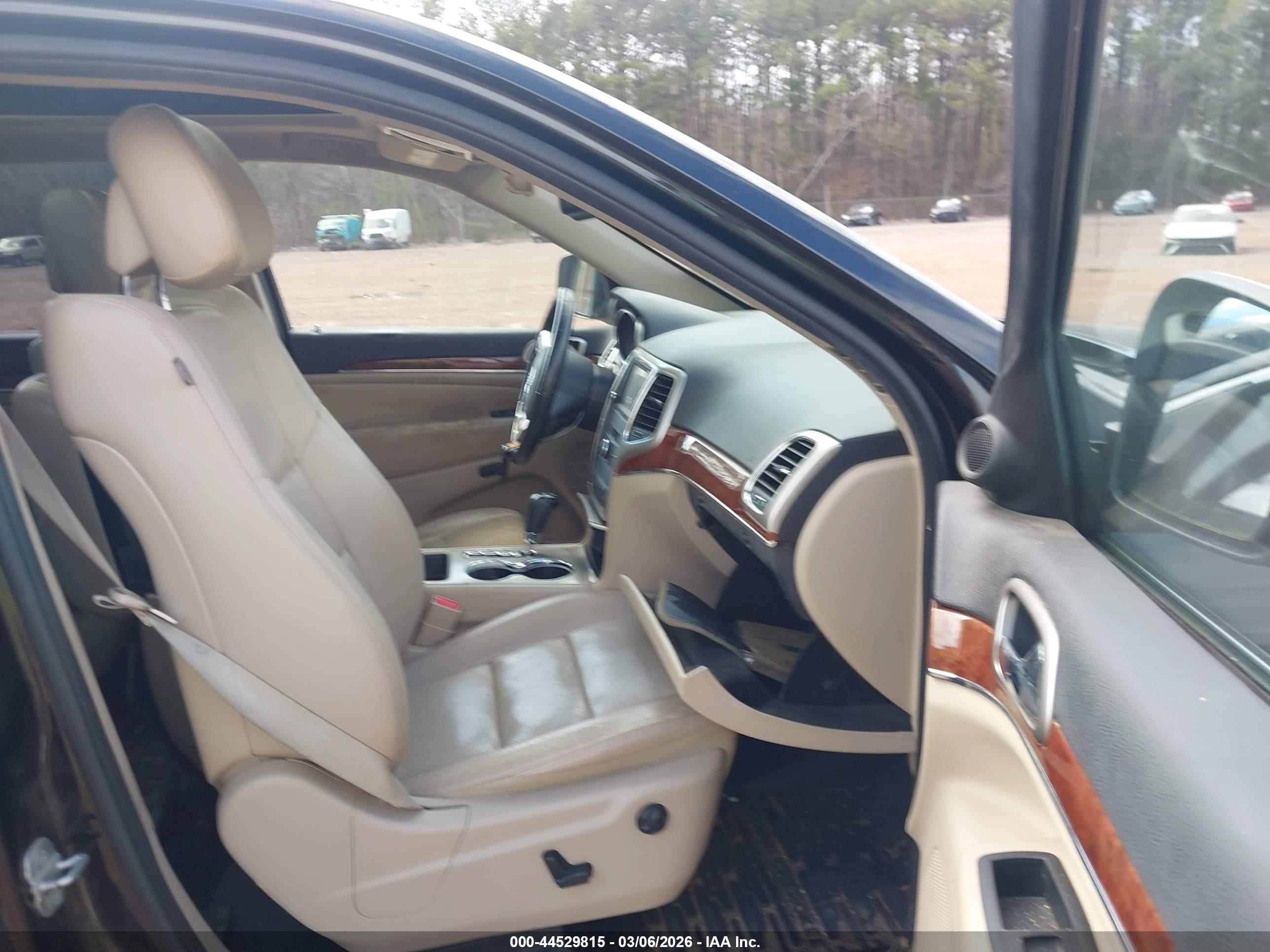 JEEP GRAND image 5