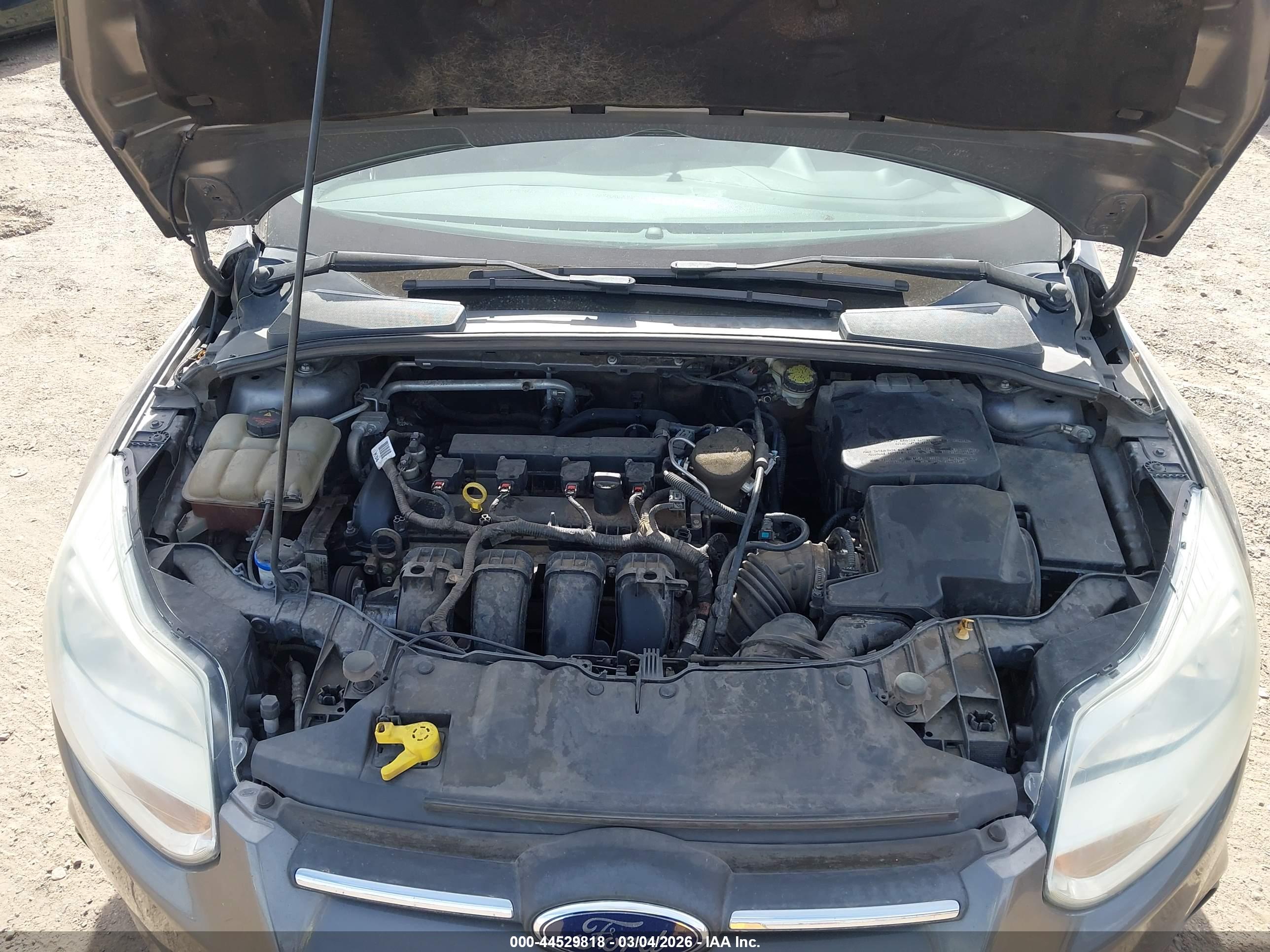 FORD FOCUS image 10