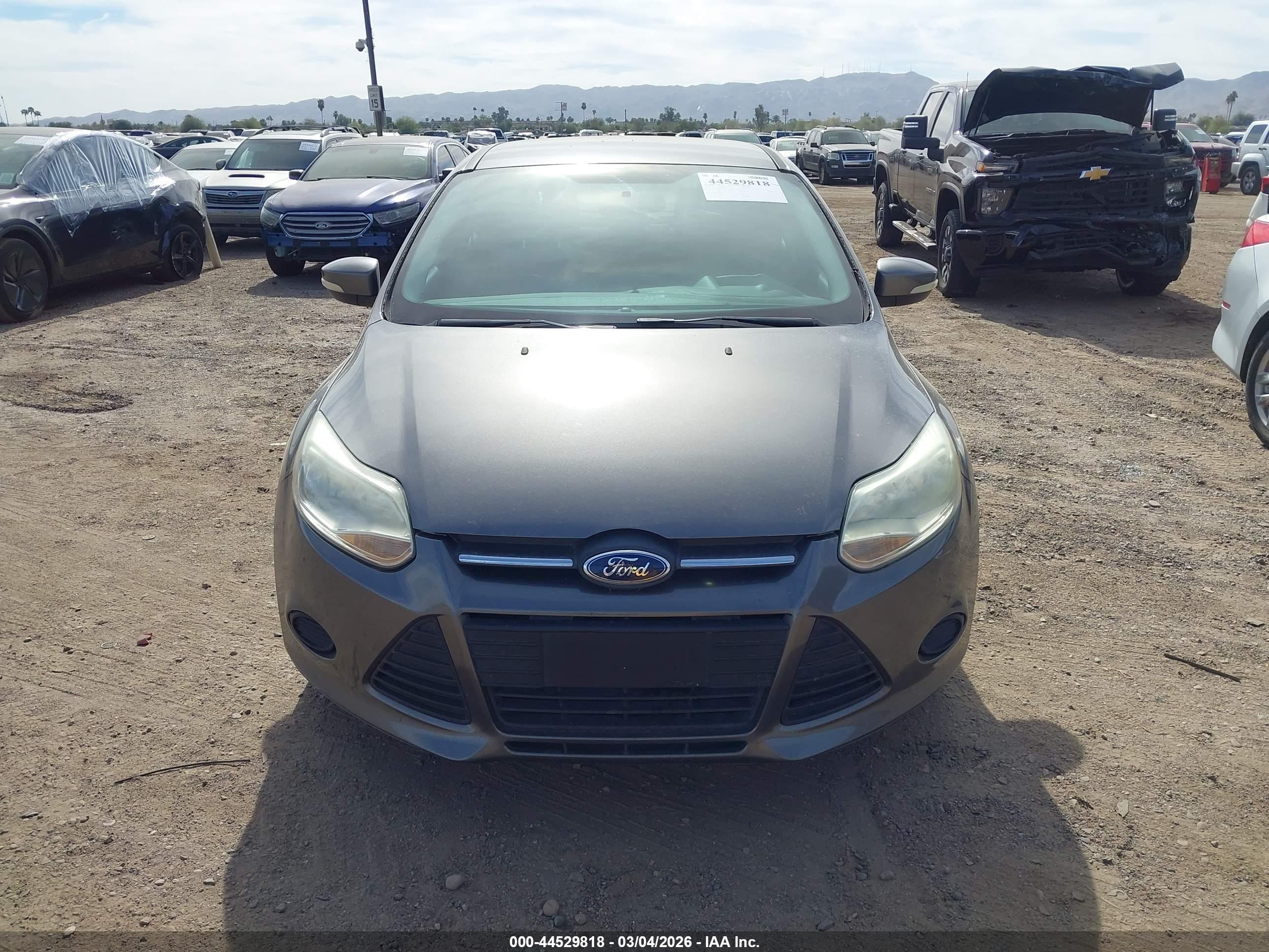 FORD FOCUS image 6