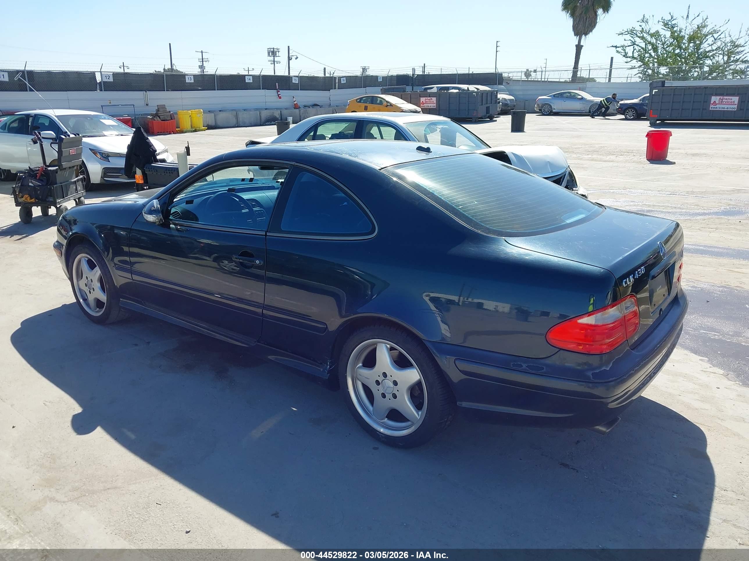 MERCEDES-BENZ CLK image 3