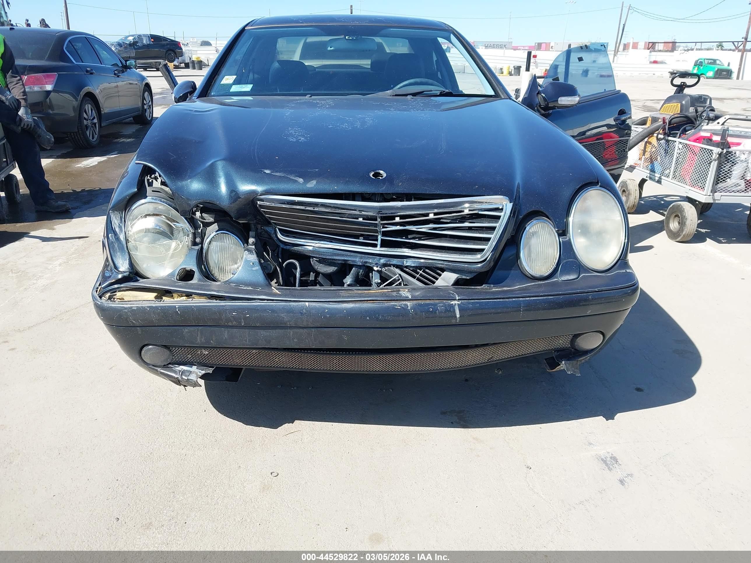 MERCEDES-BENZ CLK image 6