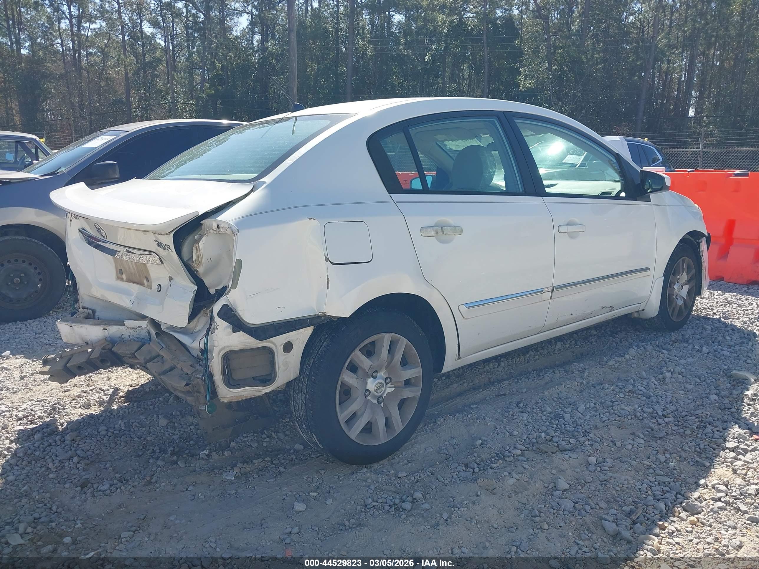 NISSAN SENTRA image 4