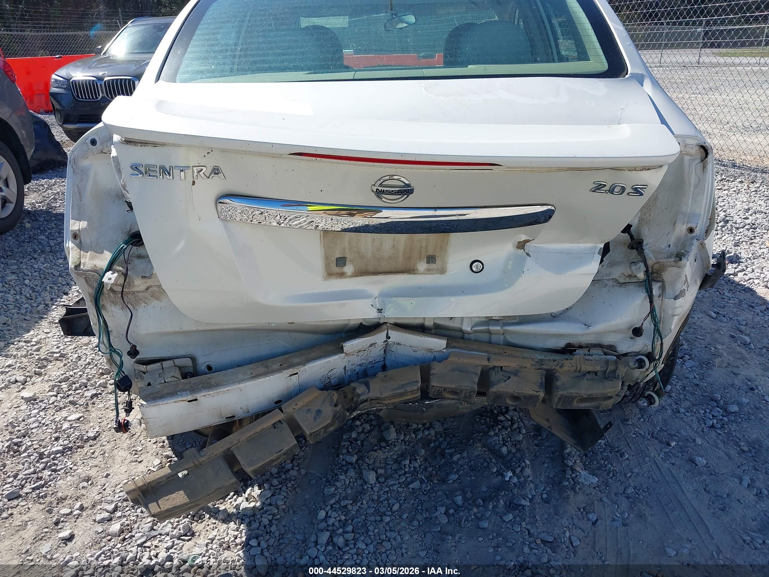 NISSAN SENTRA image 6