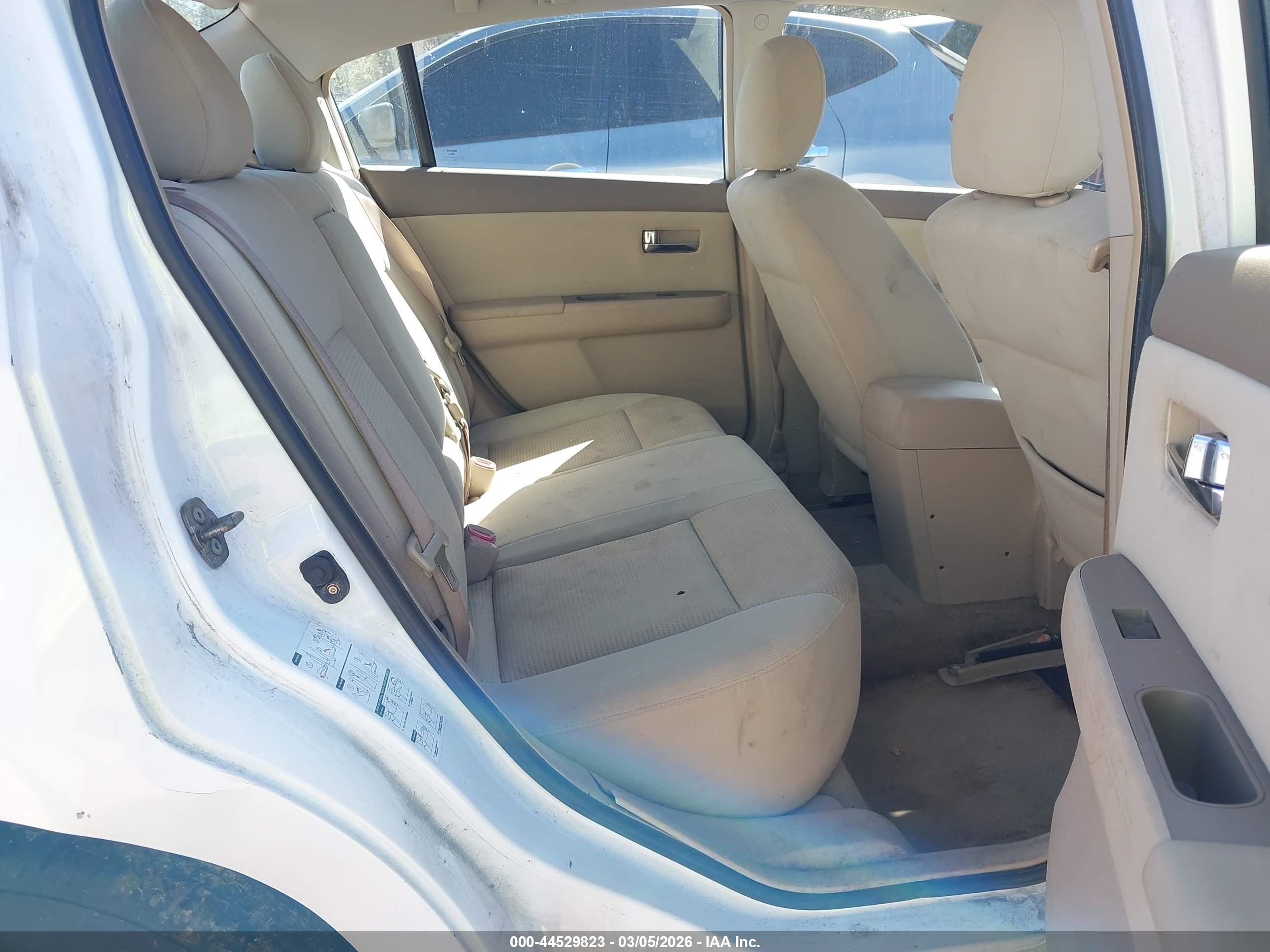 NISSAN SENTRA image 8