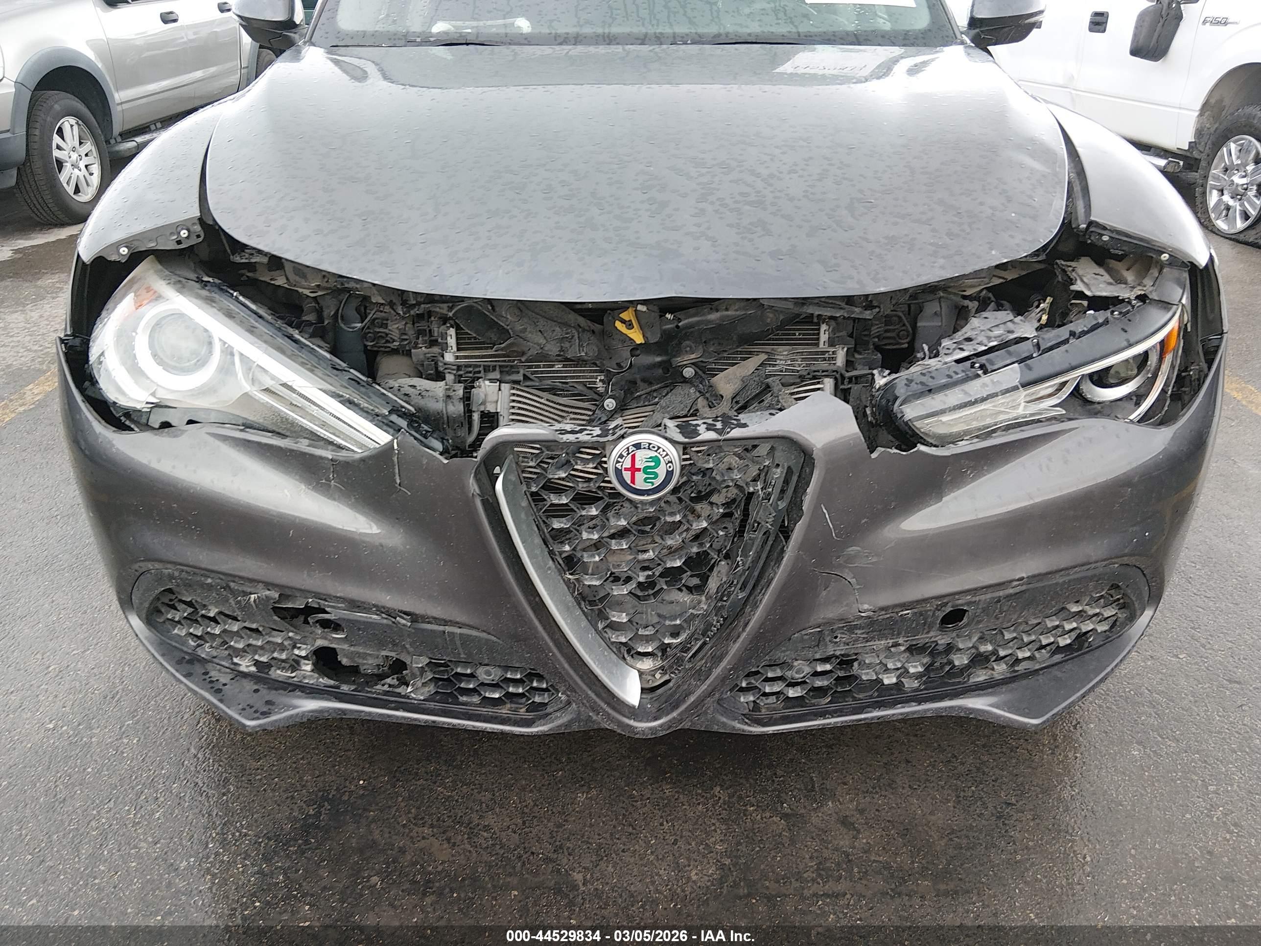 ALFA ROMEO image 6