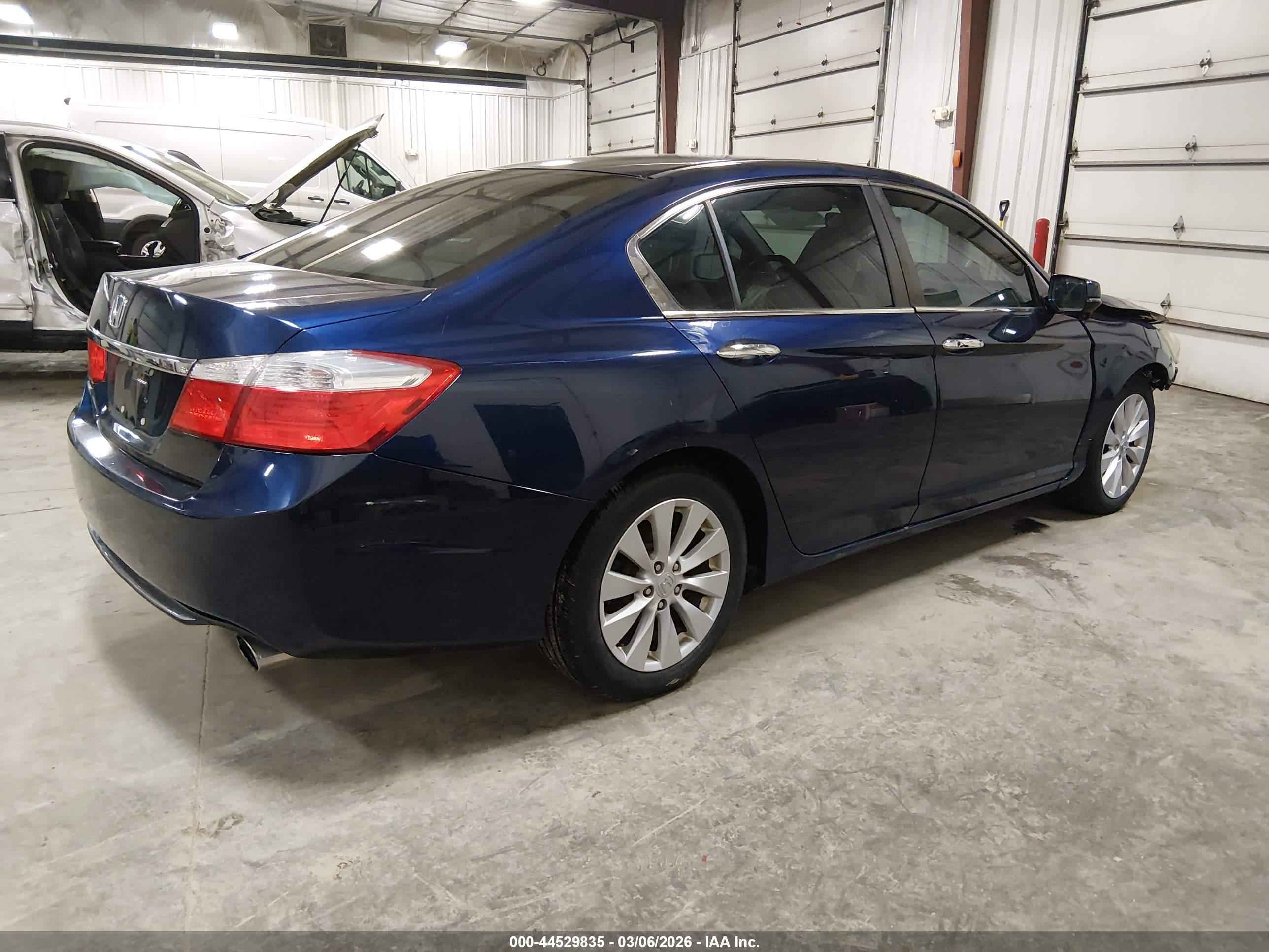 HONDA ACCORD image 4