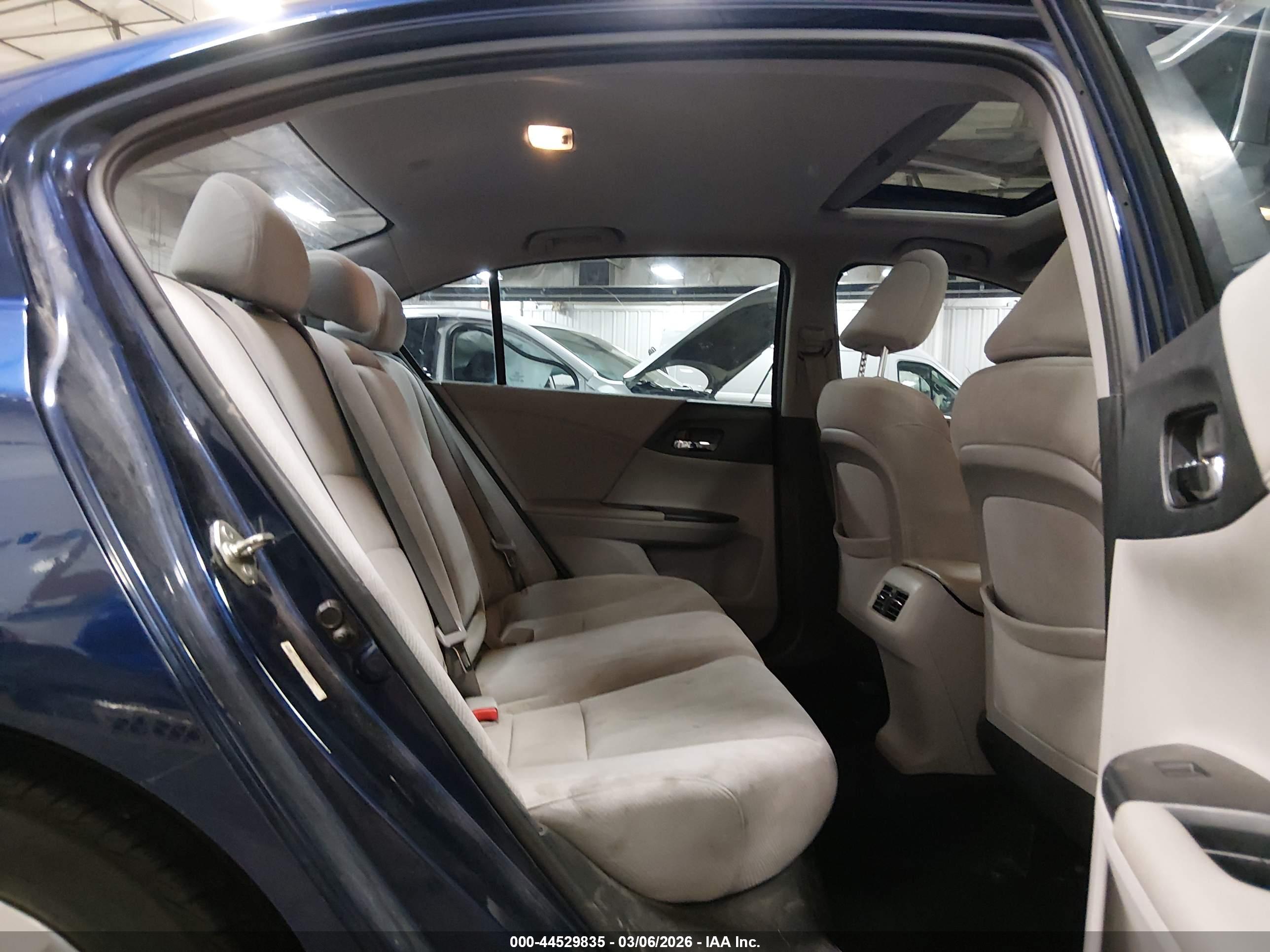 HONDA ACCORD image 8
