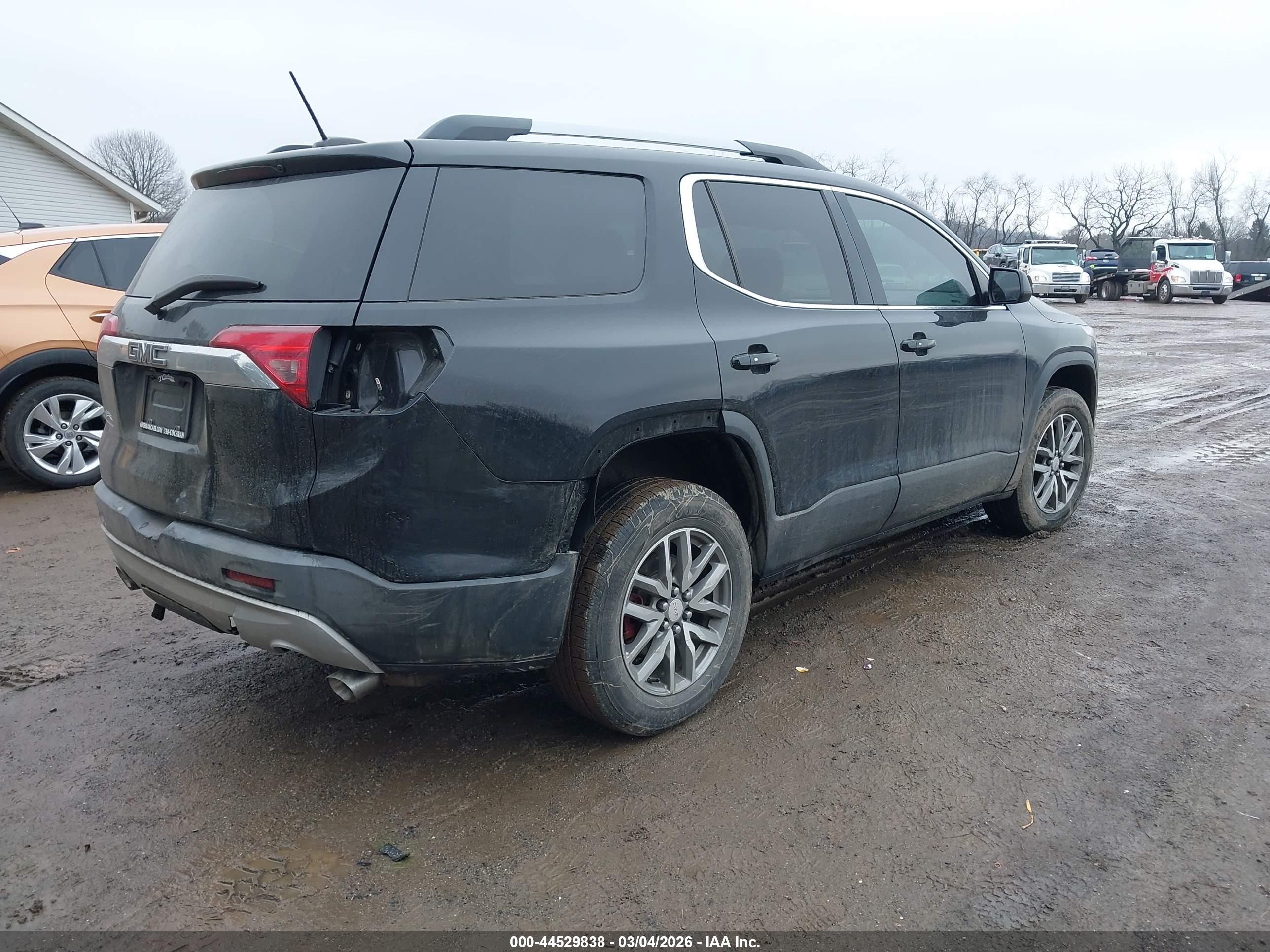 GMC ACADIA image 4