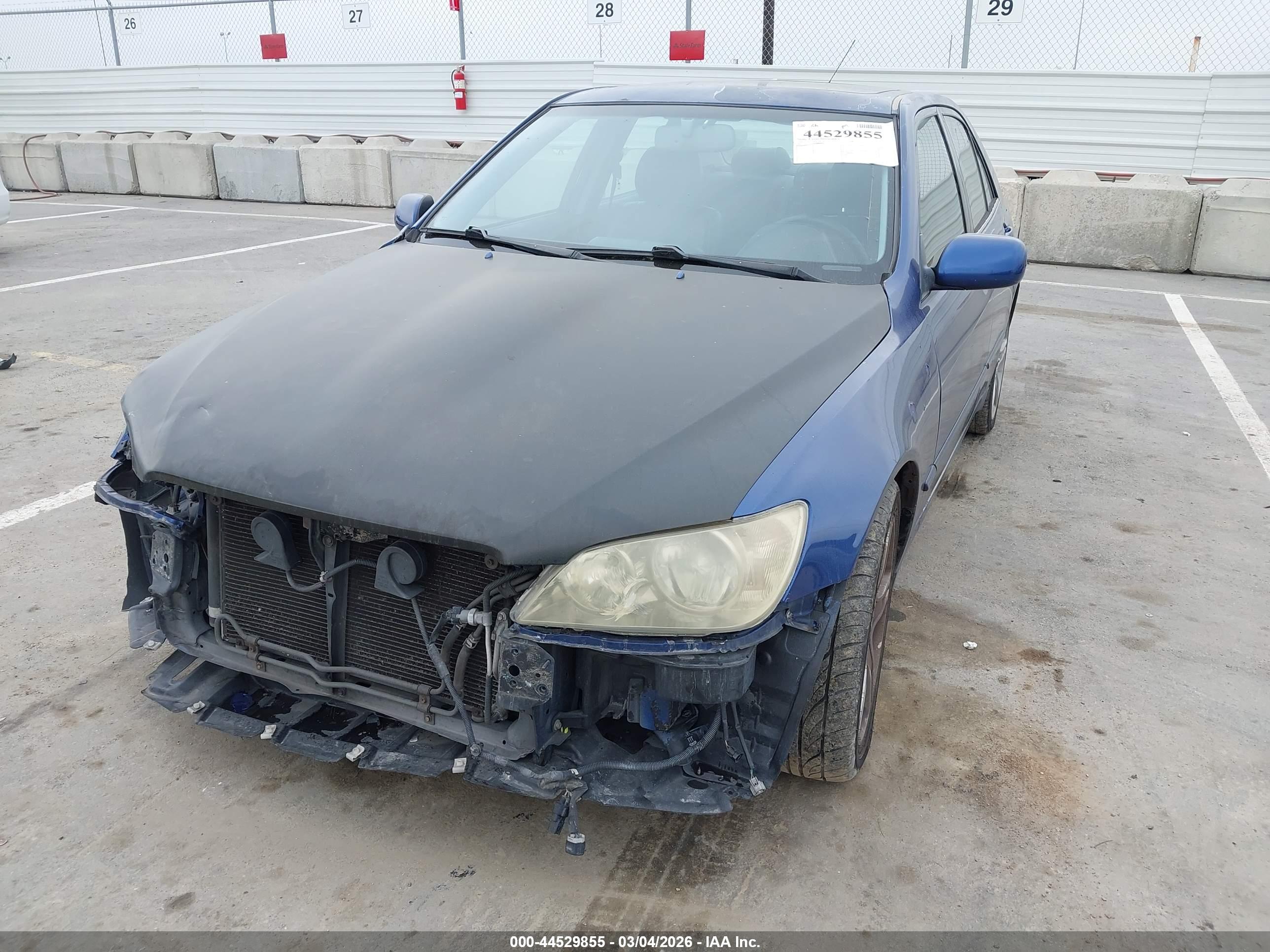LEXUS IS image 6